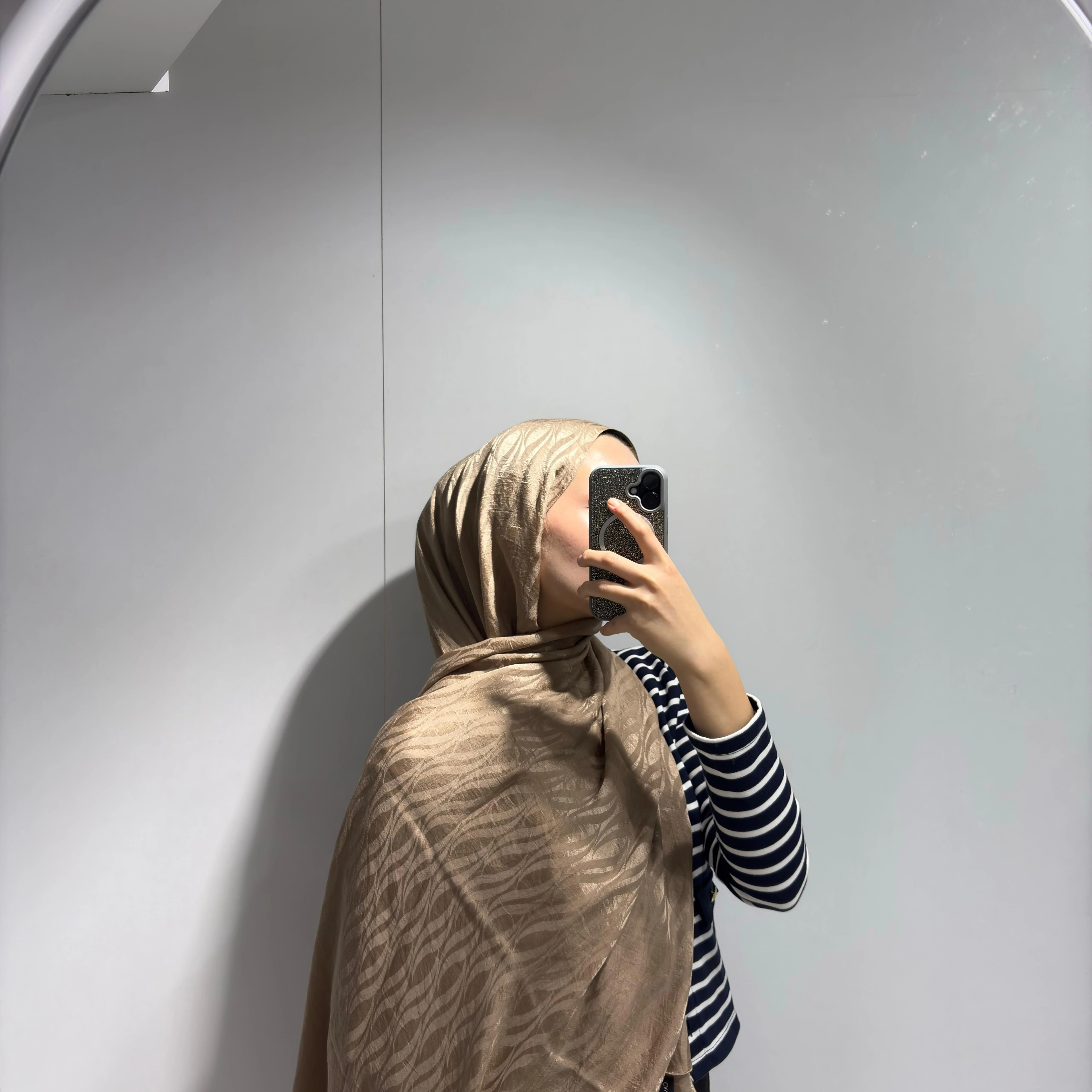 Su Yolu Desen Jakar Şal Vizon