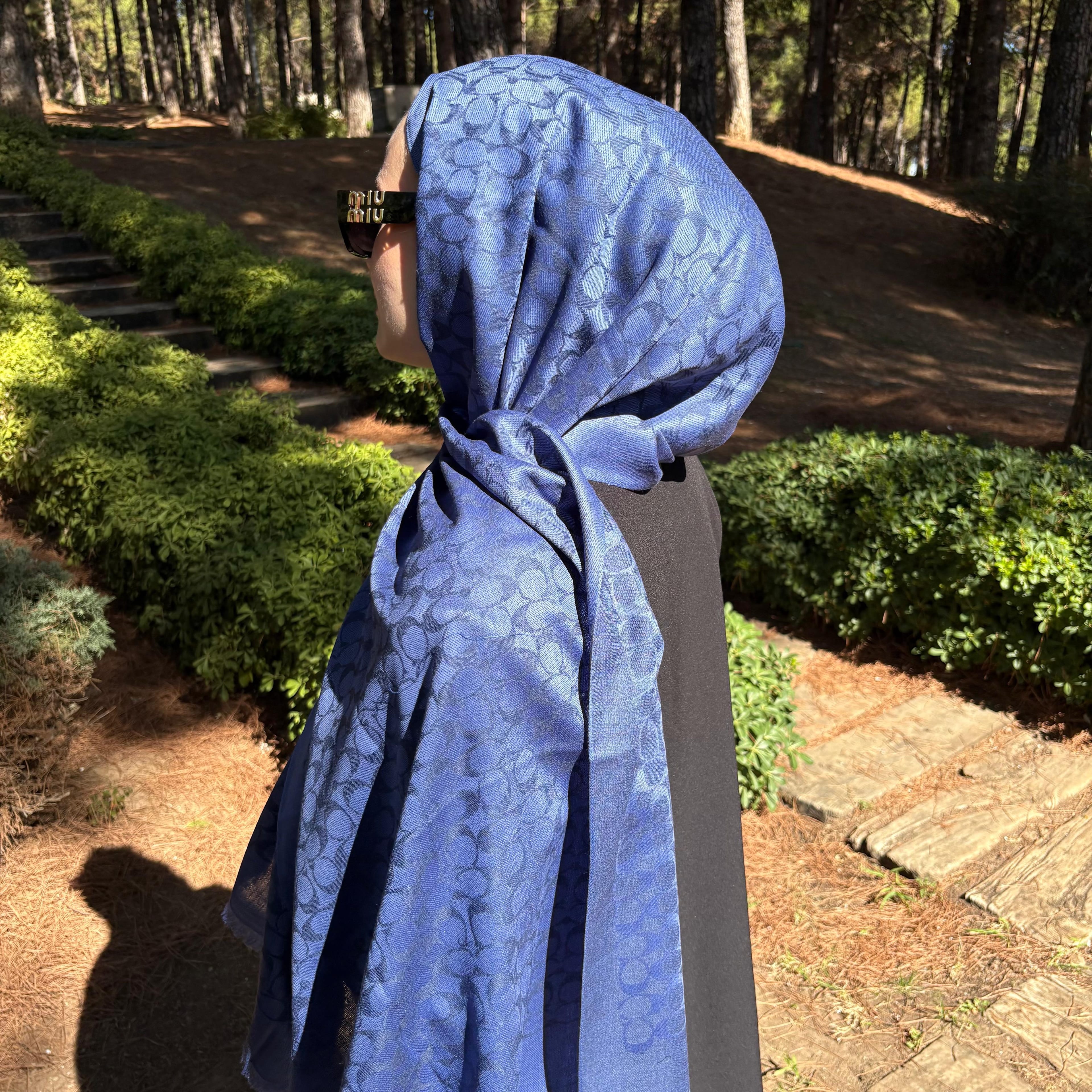 A Kalite Yün İpek C Desen Lacivert Şal