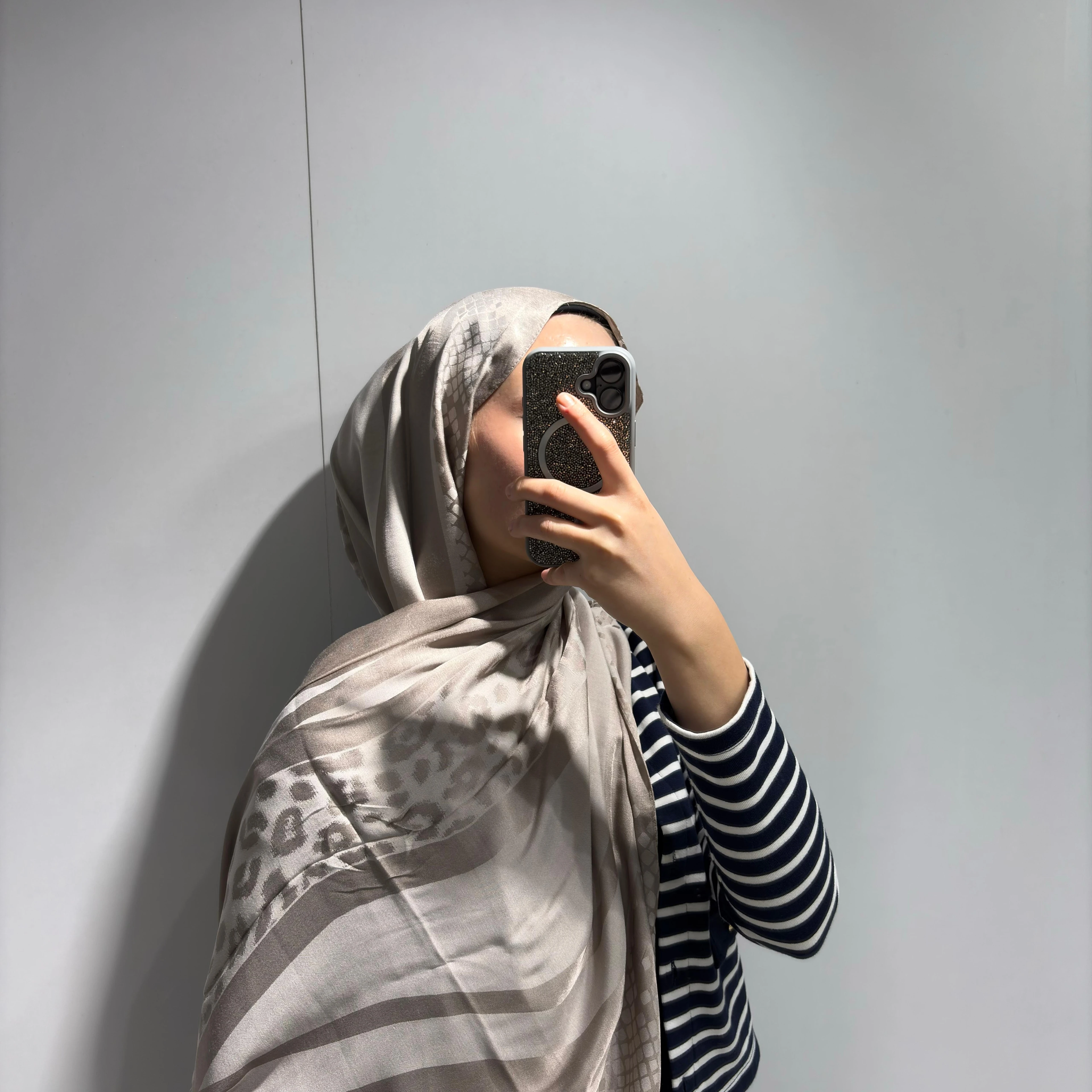 Safari desen Jakar Şal Vizon