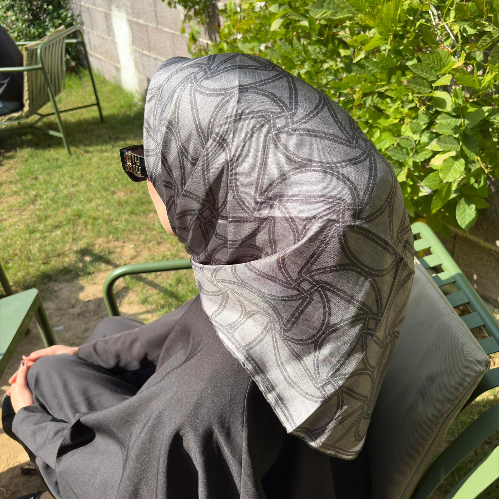 Belli 2025-2026 Sonbahar Kış Kreasyonu İpek Eşarp