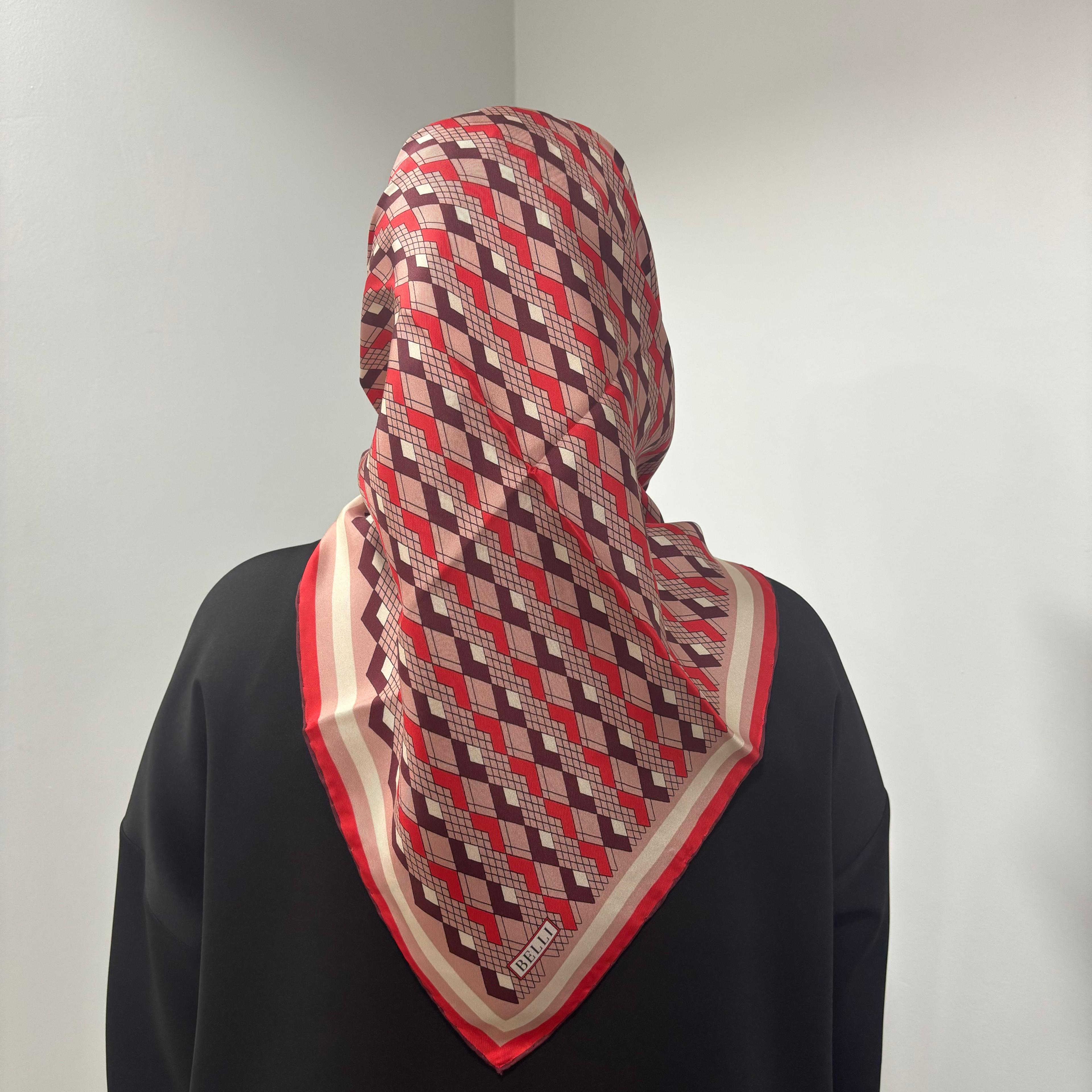 Tribal Desenli İpek Eşarp