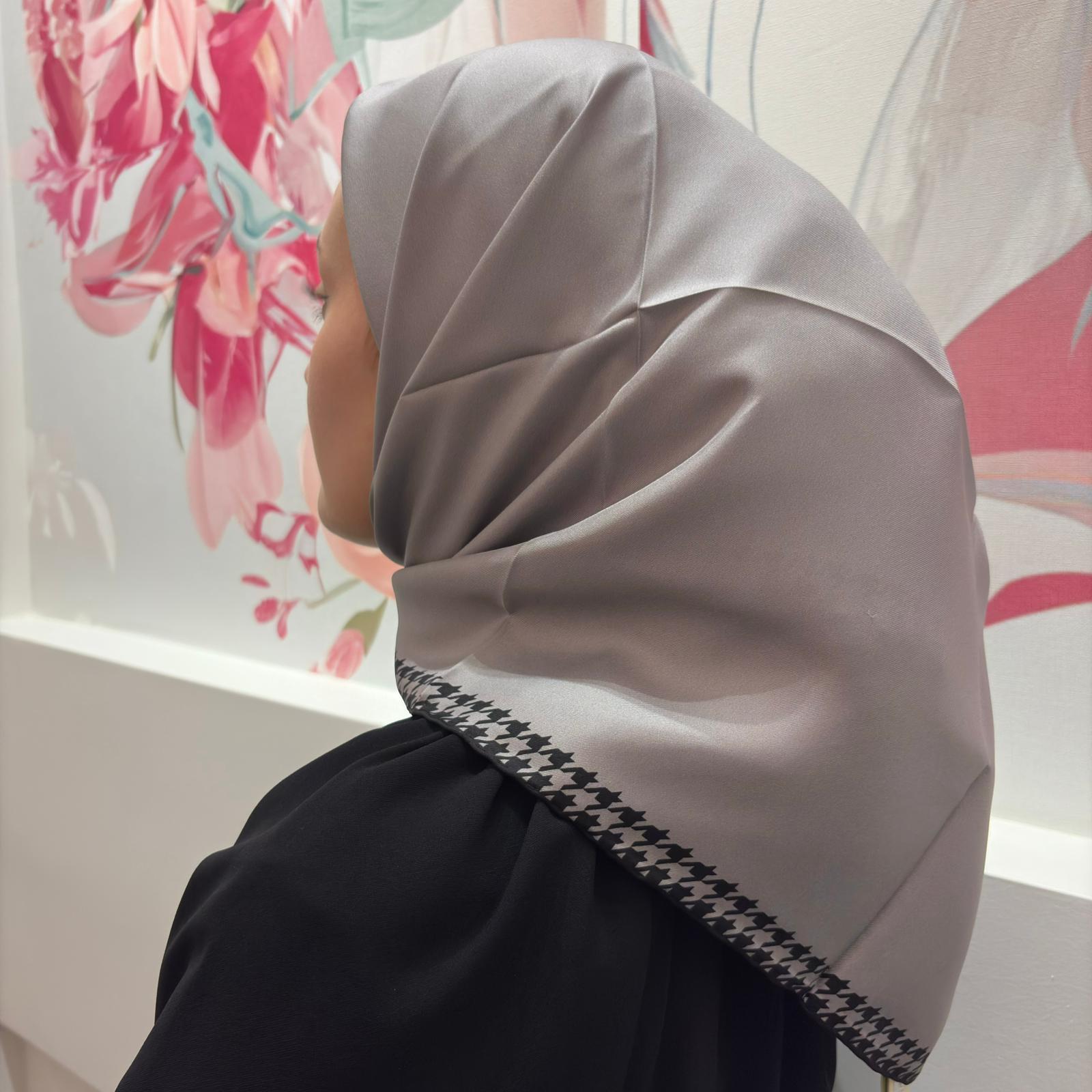 Armine 2025-2026 Sonbahar kış Kreasyonu DJ SAF İpek Eşarp 9443 T36 GRİ