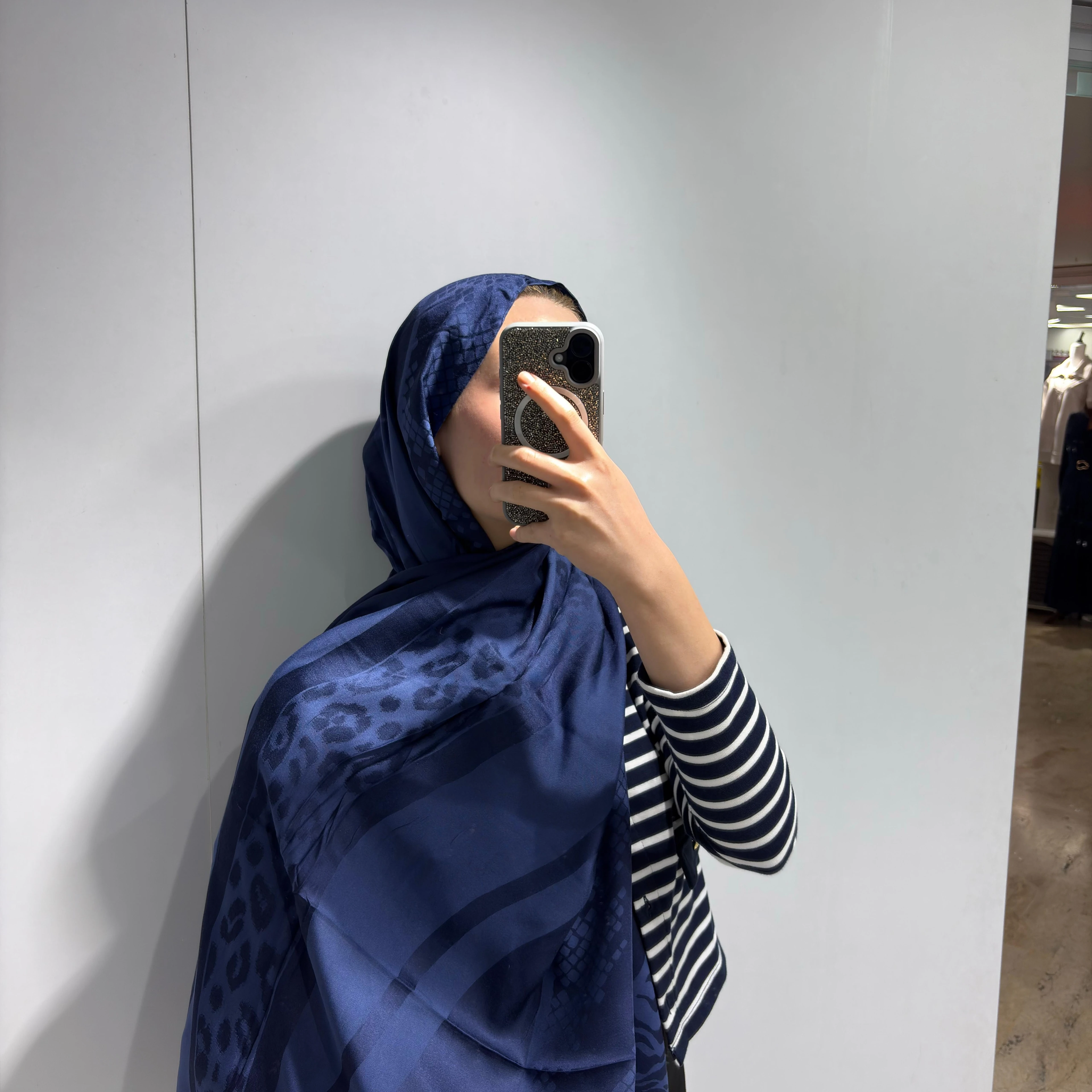 Safari desen Jakar Şal Lacivert 