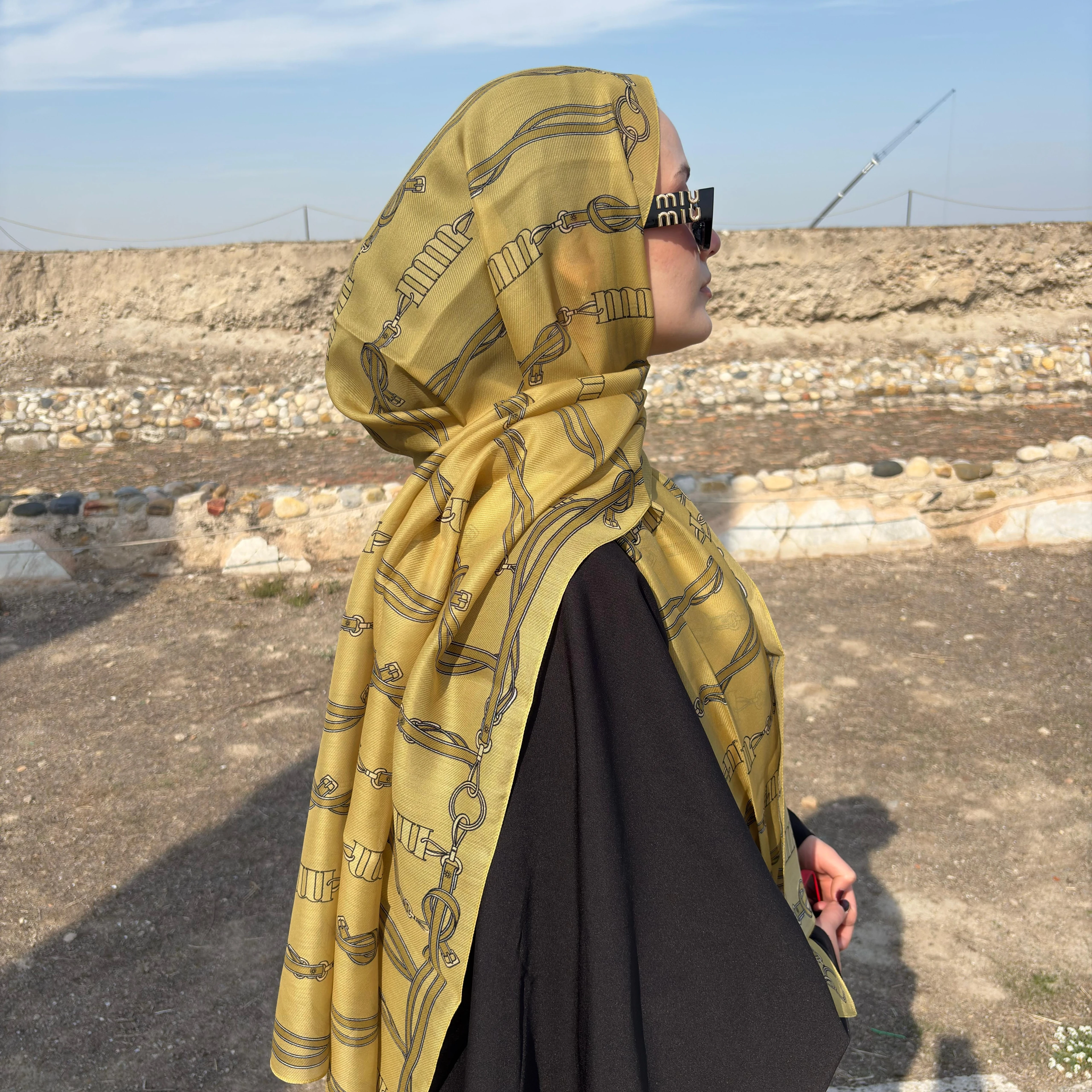 Morenosilk Green M Bond