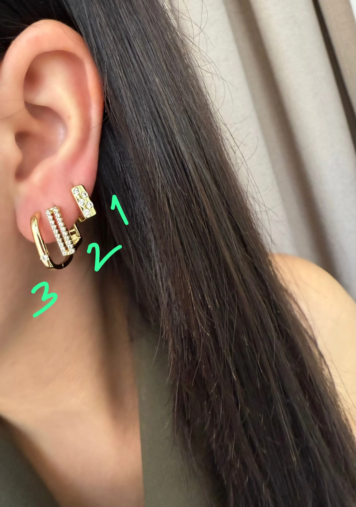 Vip 14 K Renk Square Küpe