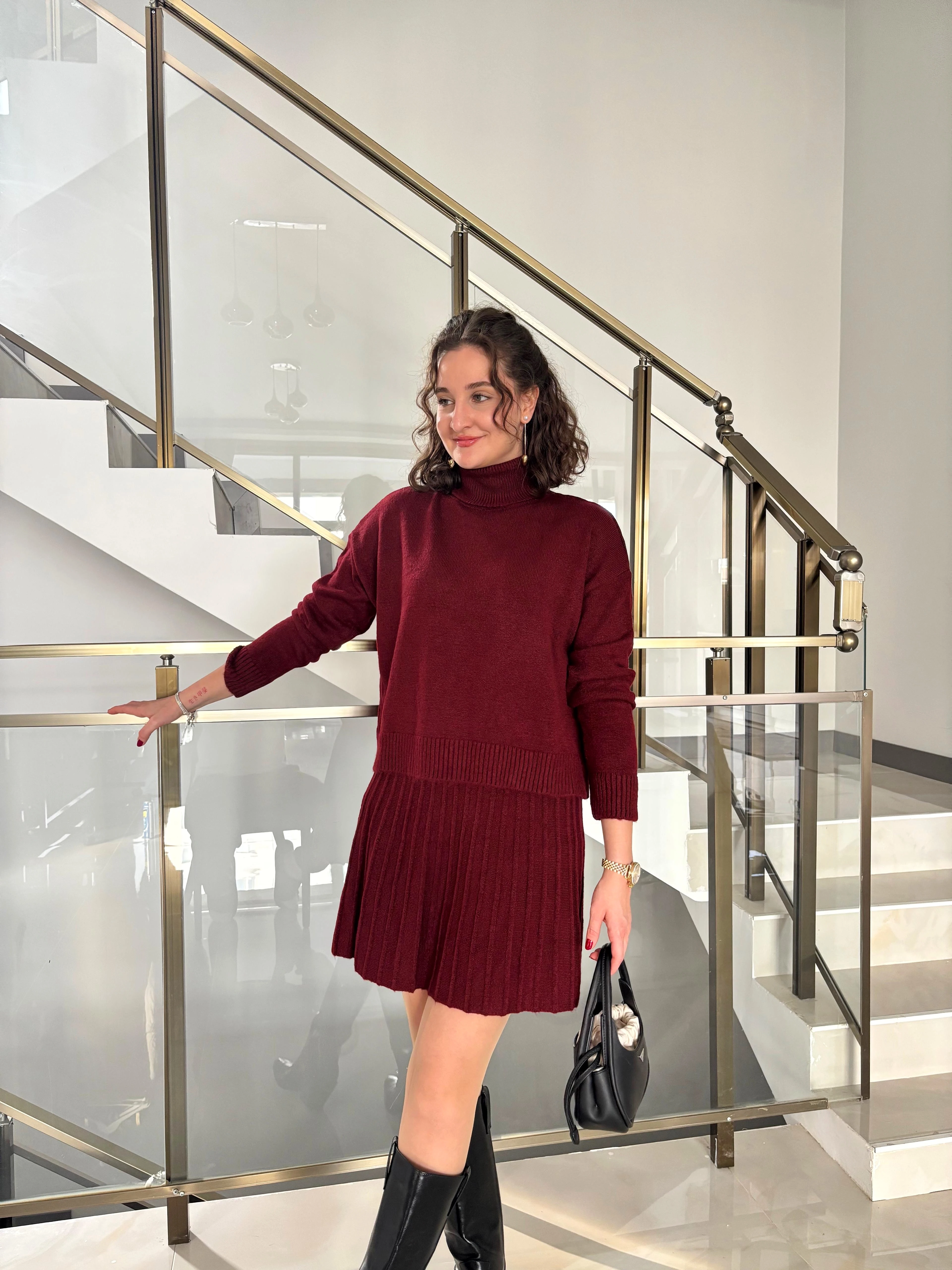 Boğazlı Kazak Etekli Triko Takım