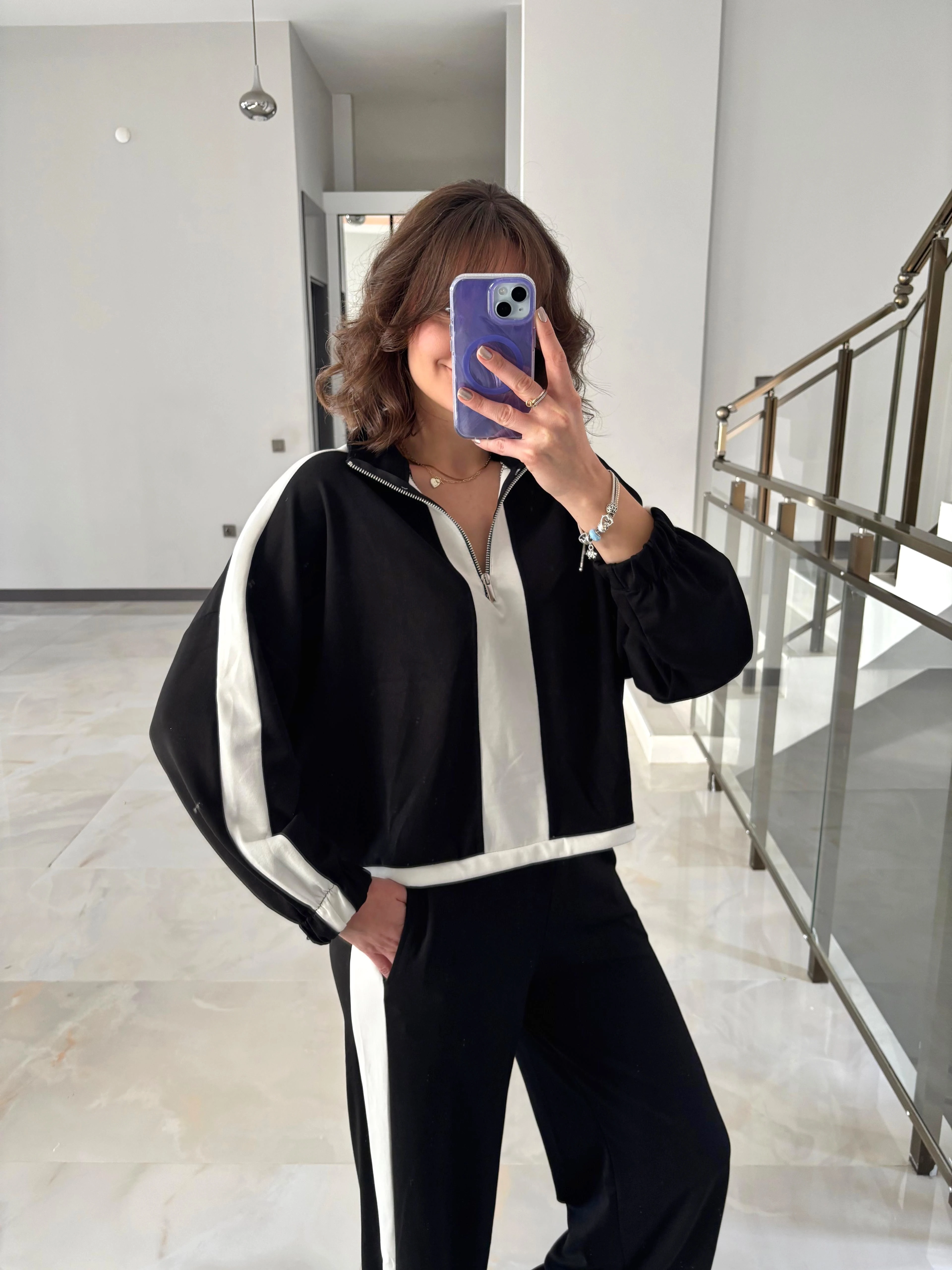 Önü Fermuarlı Şerit Detaylı Modal Takım