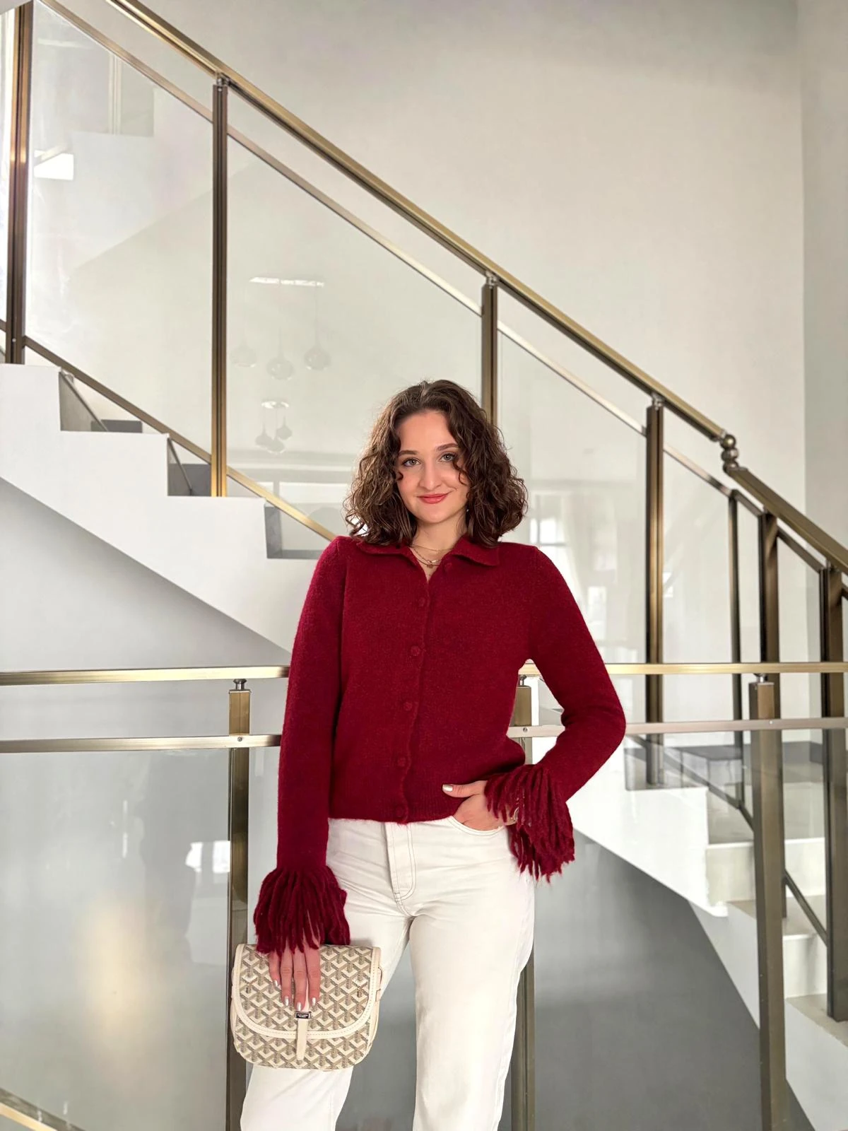 Kol Uçları Püskül Detaylı Yumoş Hırka