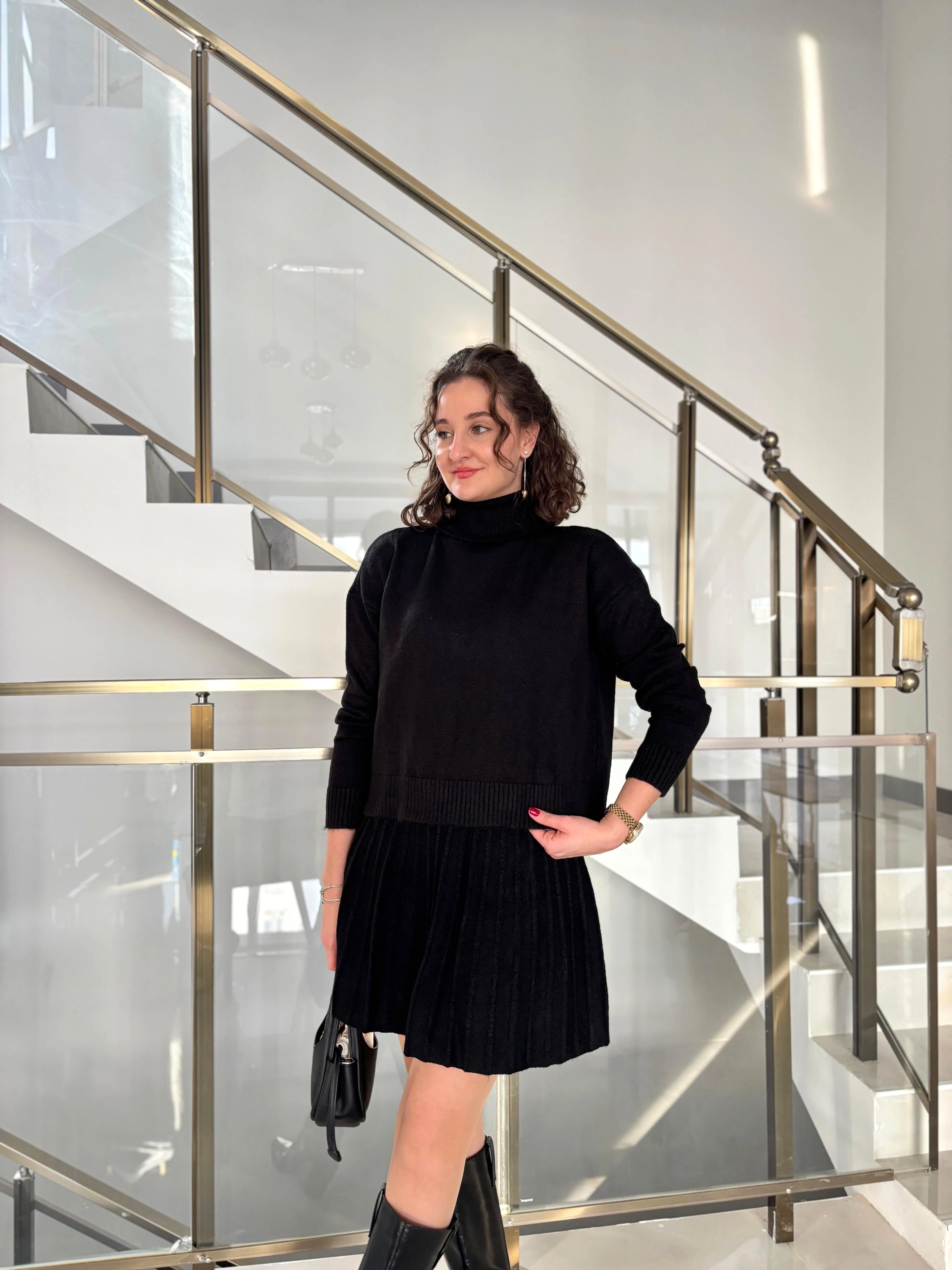 Boğazlı Kazak Etekli Triko Takım - SİYAH