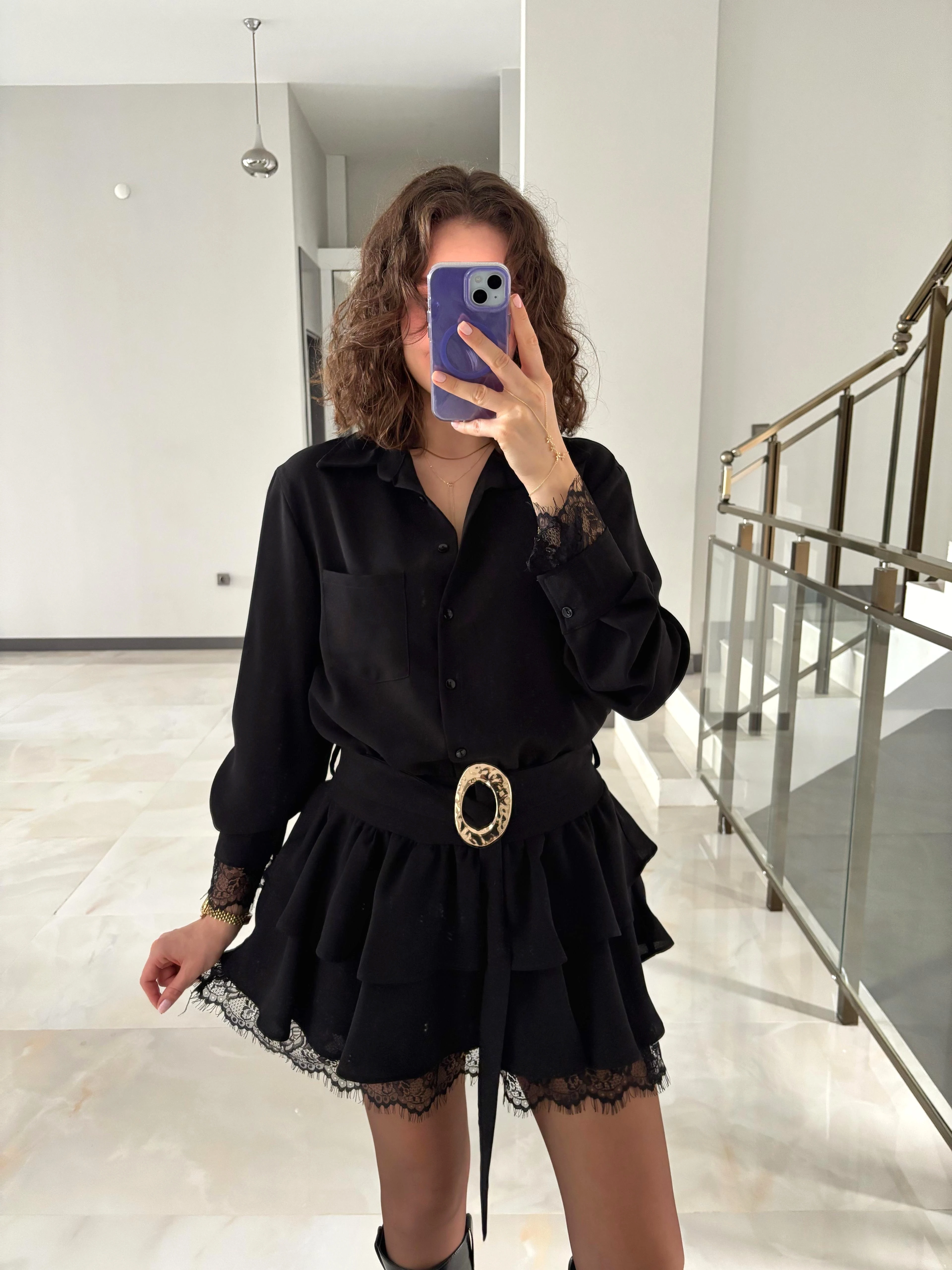 Etek Ucu Ve Kolları Dantelli Beli Kemerli Siyah Elbise