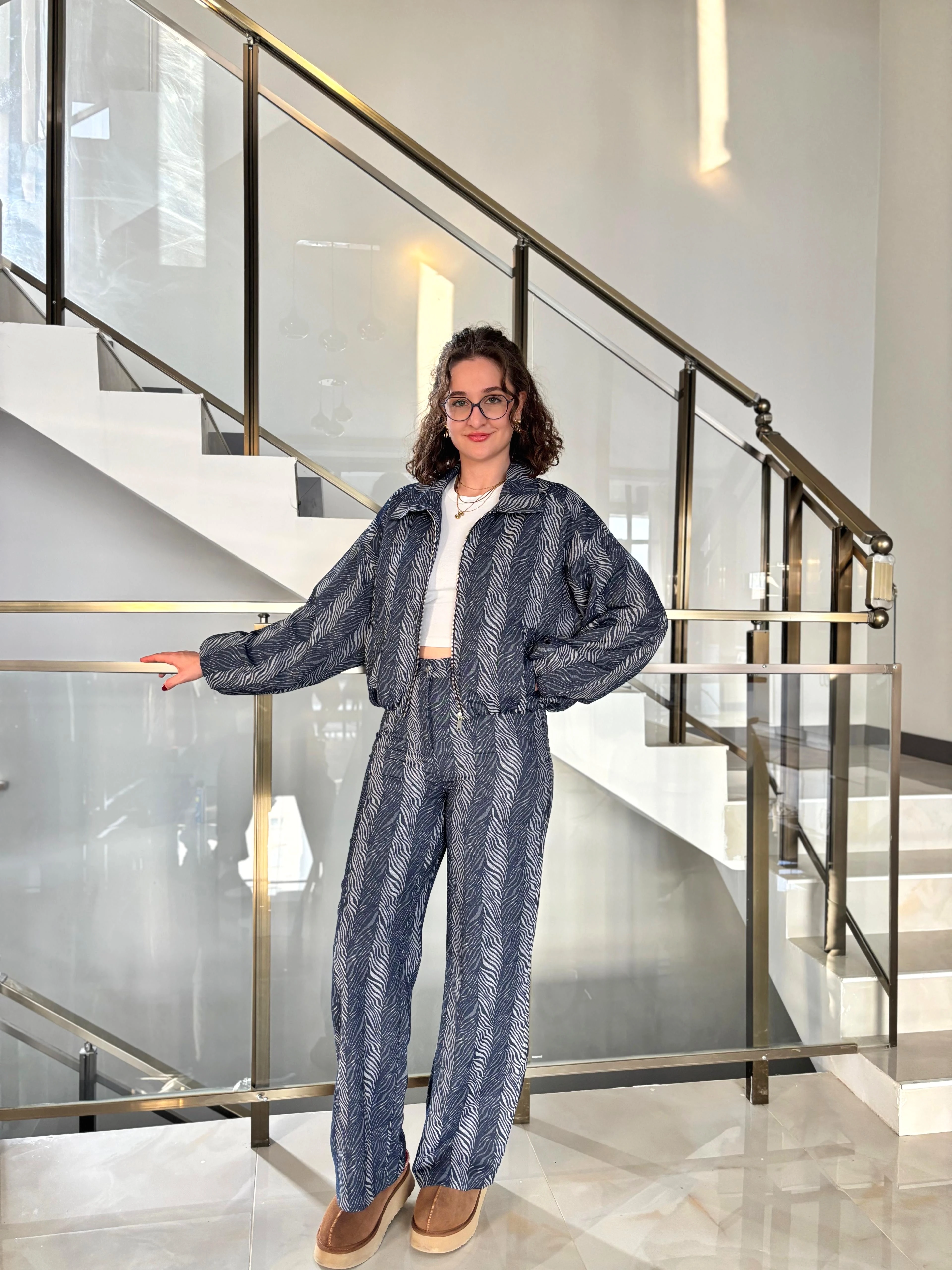 Mavi Desenli Bomber Tasarım Takım