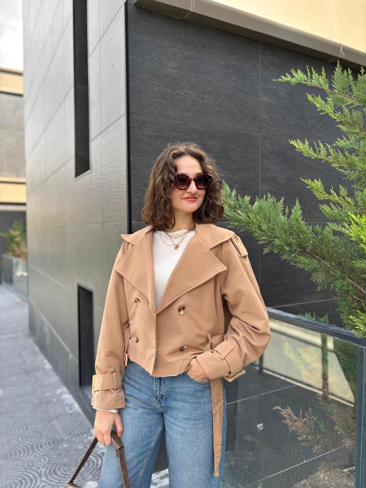 Kuşaklı Kruvaze Kısa Trençkot