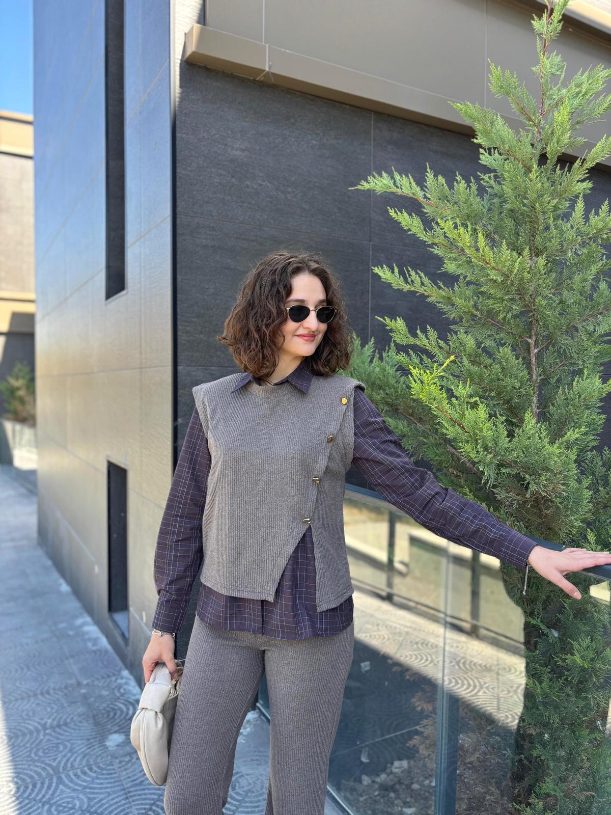 Gömlek Detaylı Üçlü Triko Takım