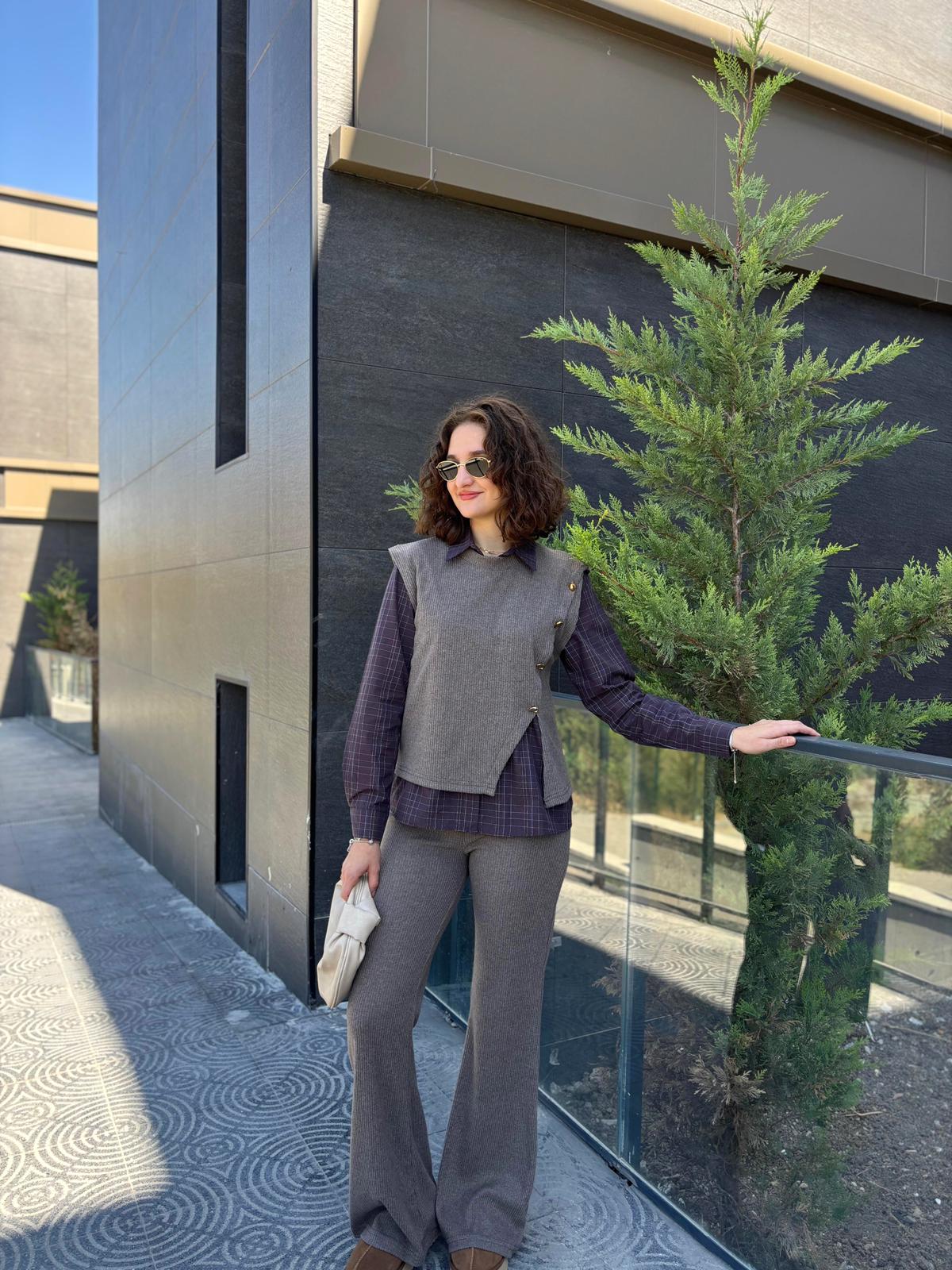 Gömlek Detaylı Üçlü Triko Takım - Vizon