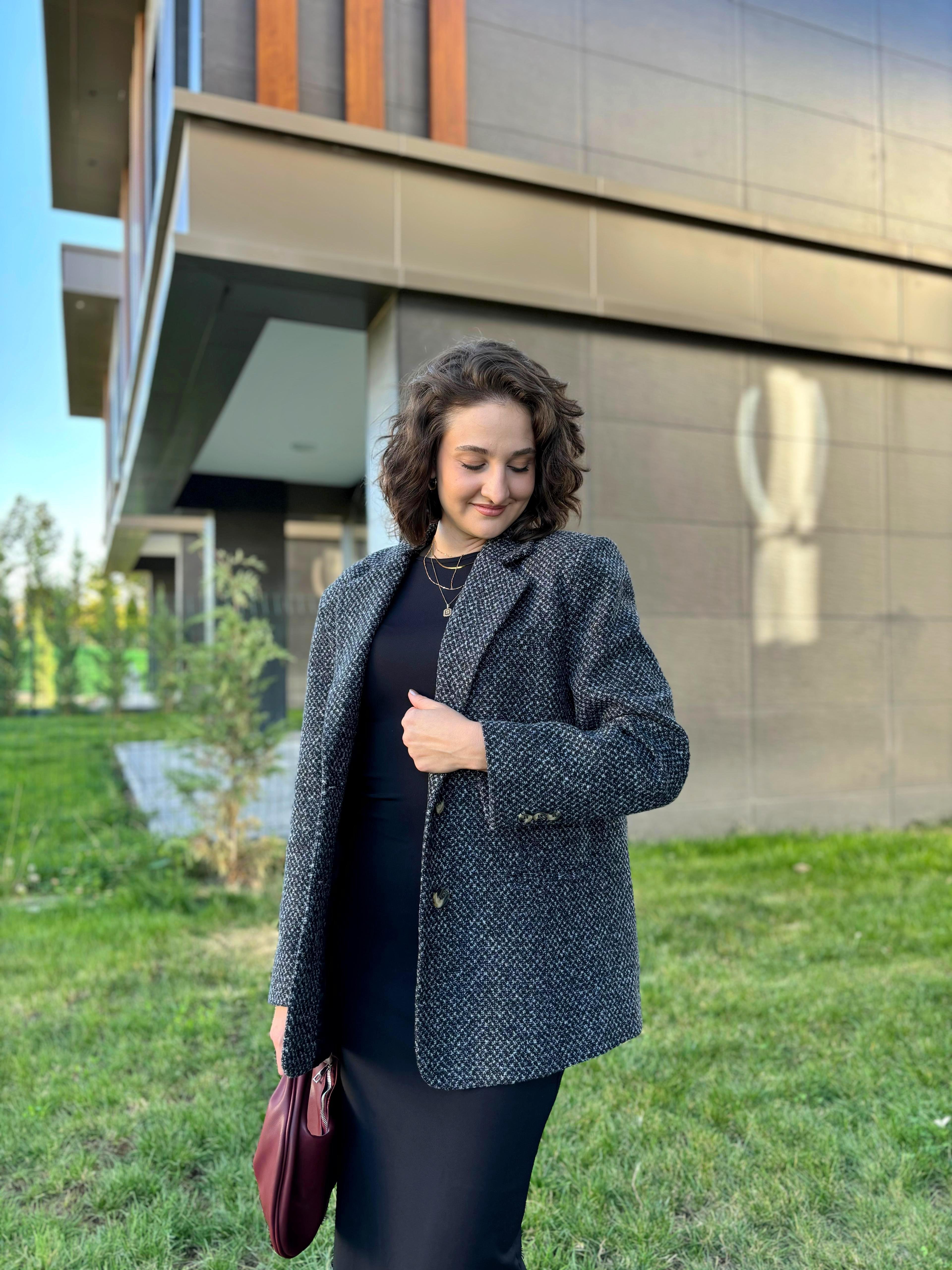 Siyah Kırçıllı Vatkalı Astarlı Kaşe Blazer Ceket