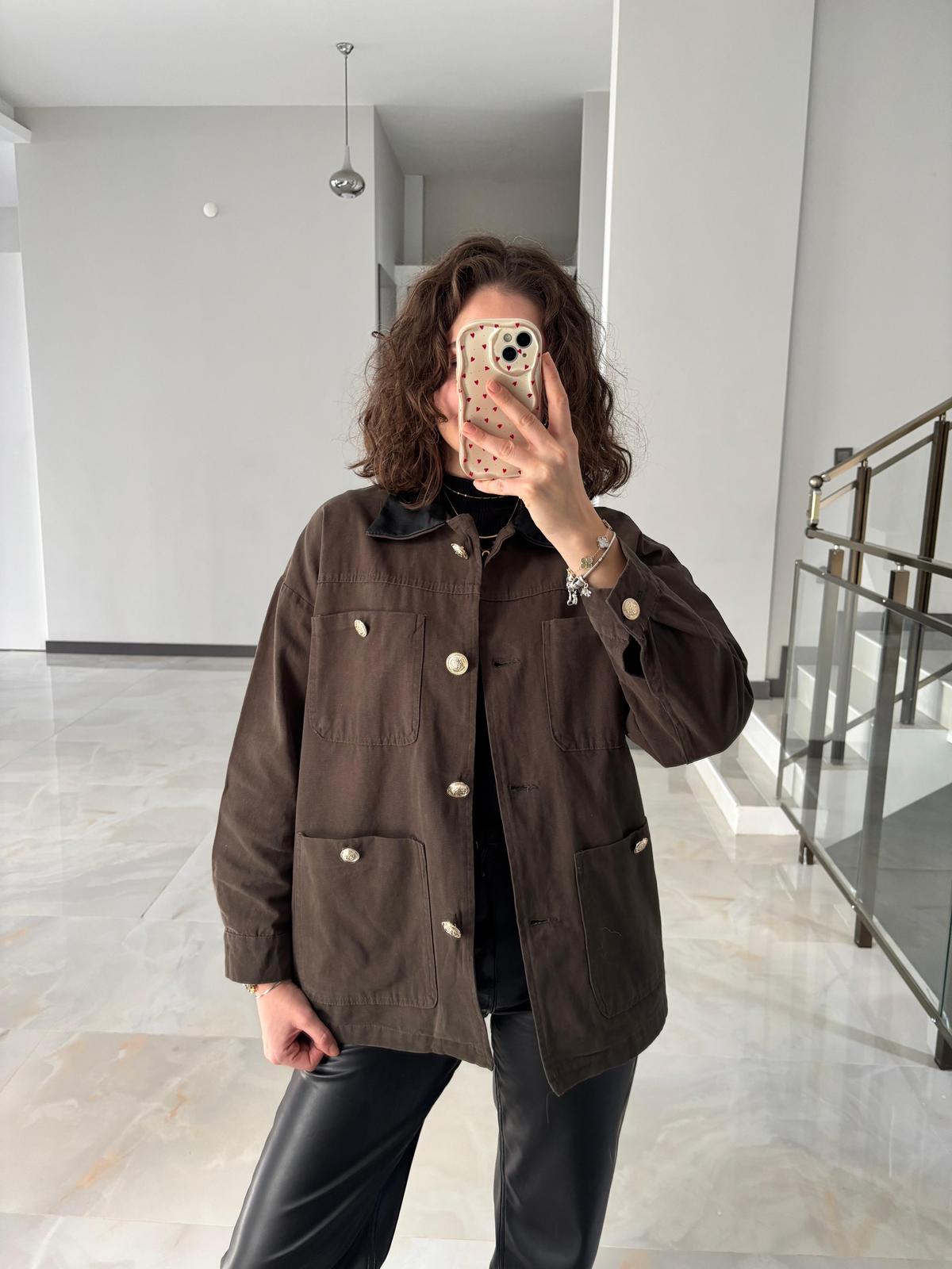 Yakası Deri Detaylı Gabardin Ceket