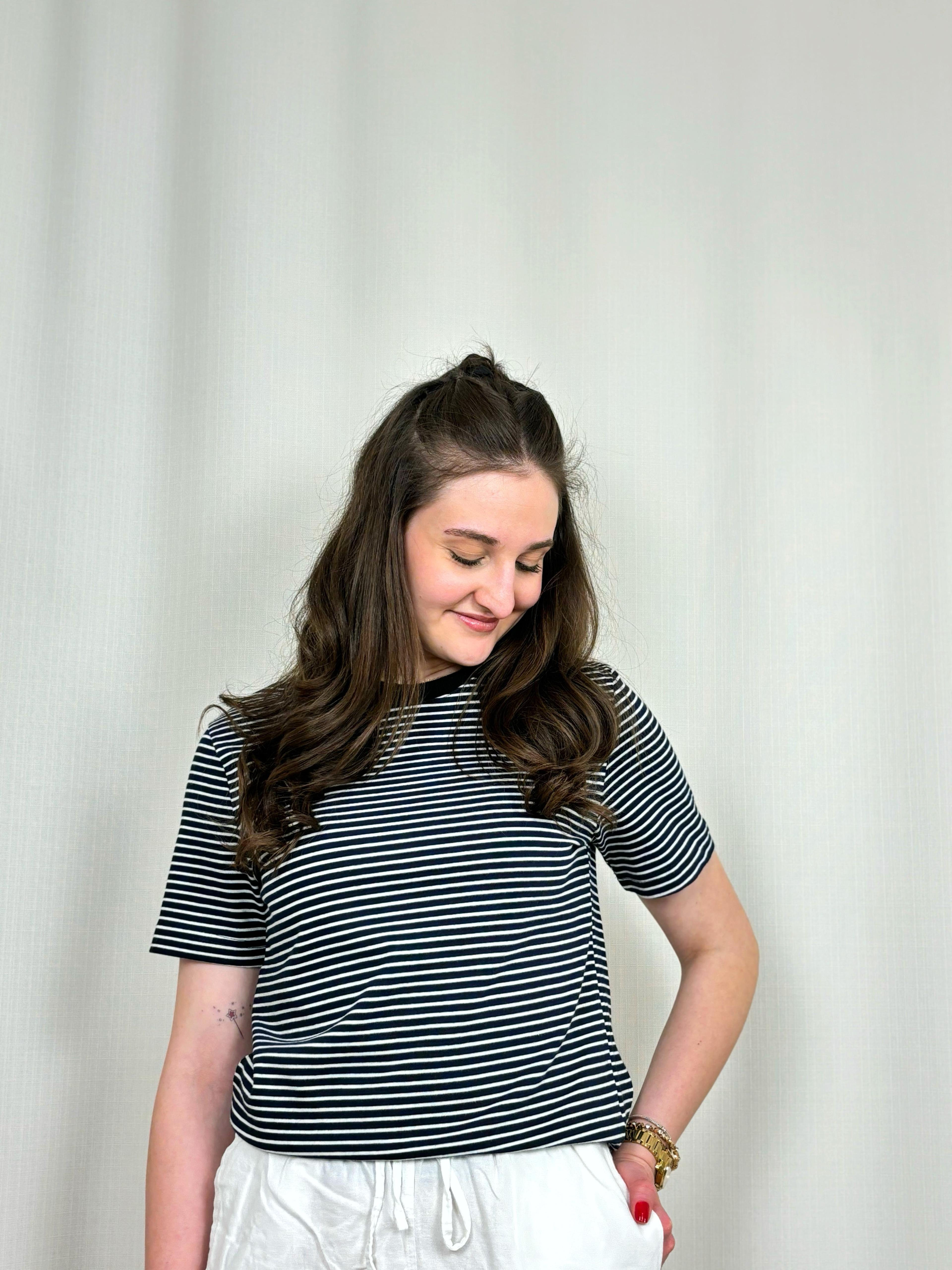 Marka Model Bisiklet Yaka Çizgili Tshirt