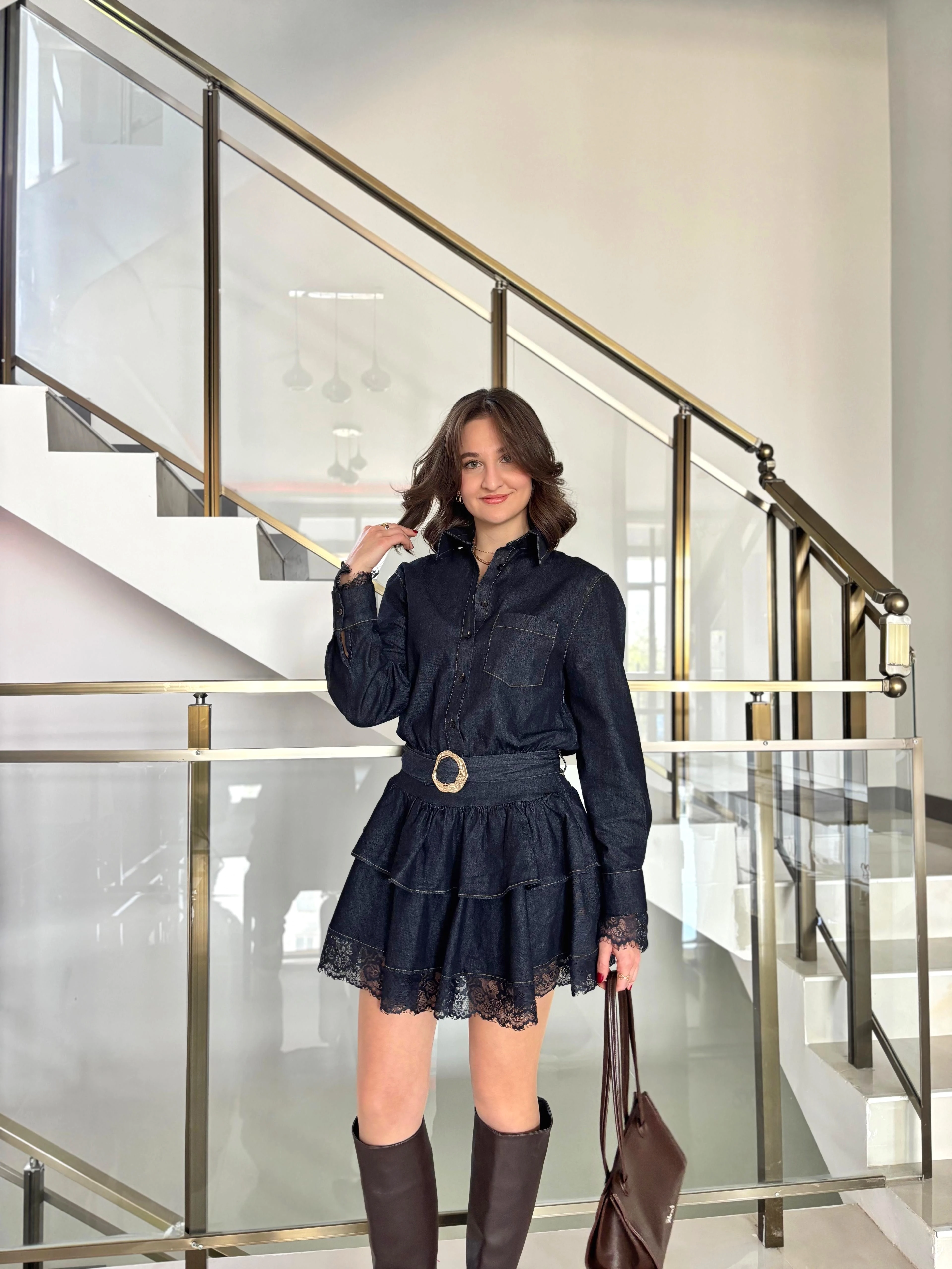 Etek Ucu Ve Kolları Dantelli Beli Kemerli Denim Elbise