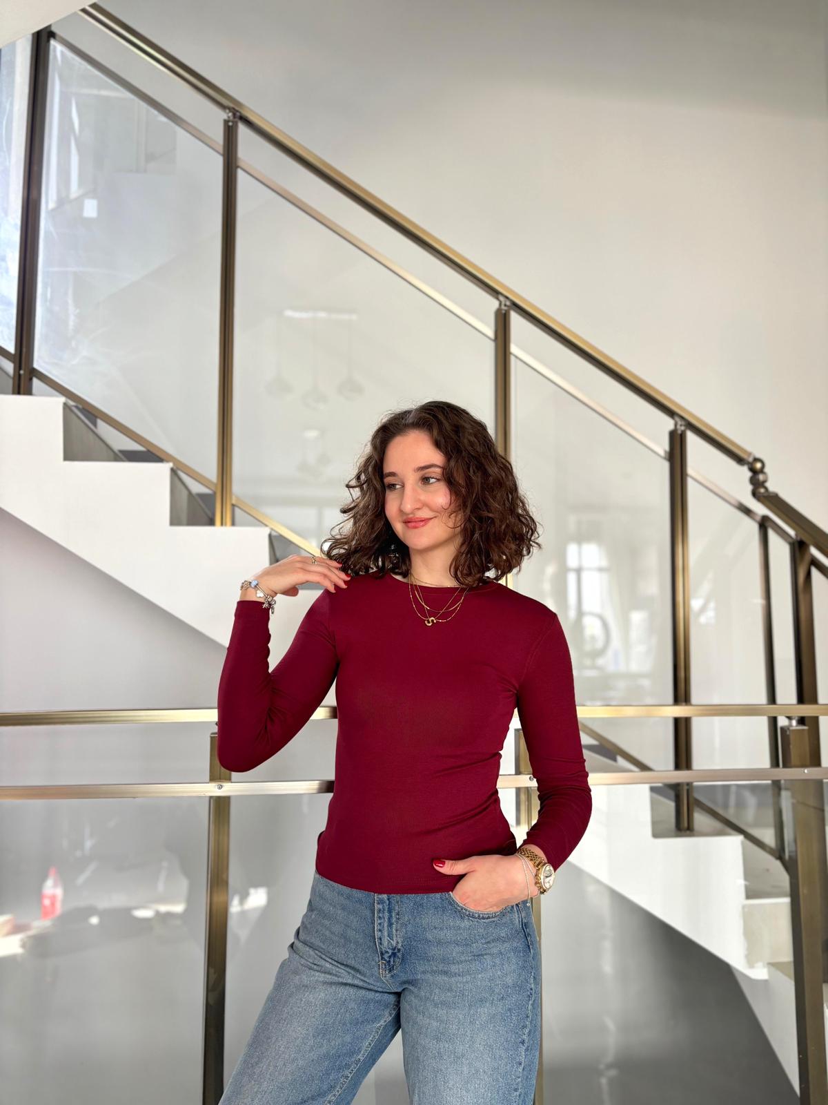 Orijinal Marka  Parmak Geçirmeli Soft Touch Bluz