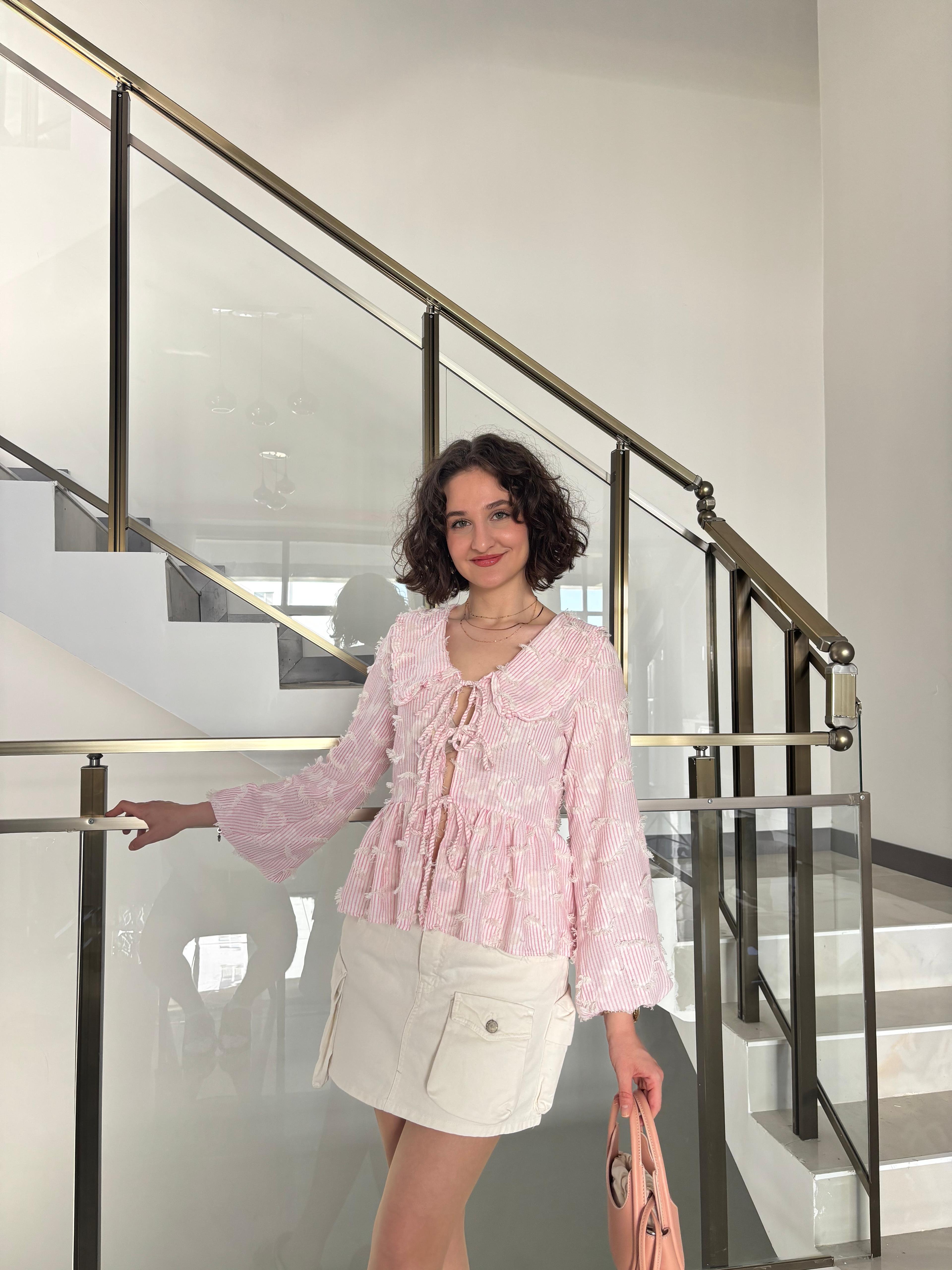 Püskül Detay Bebe Yaka Gömlek - Pembe