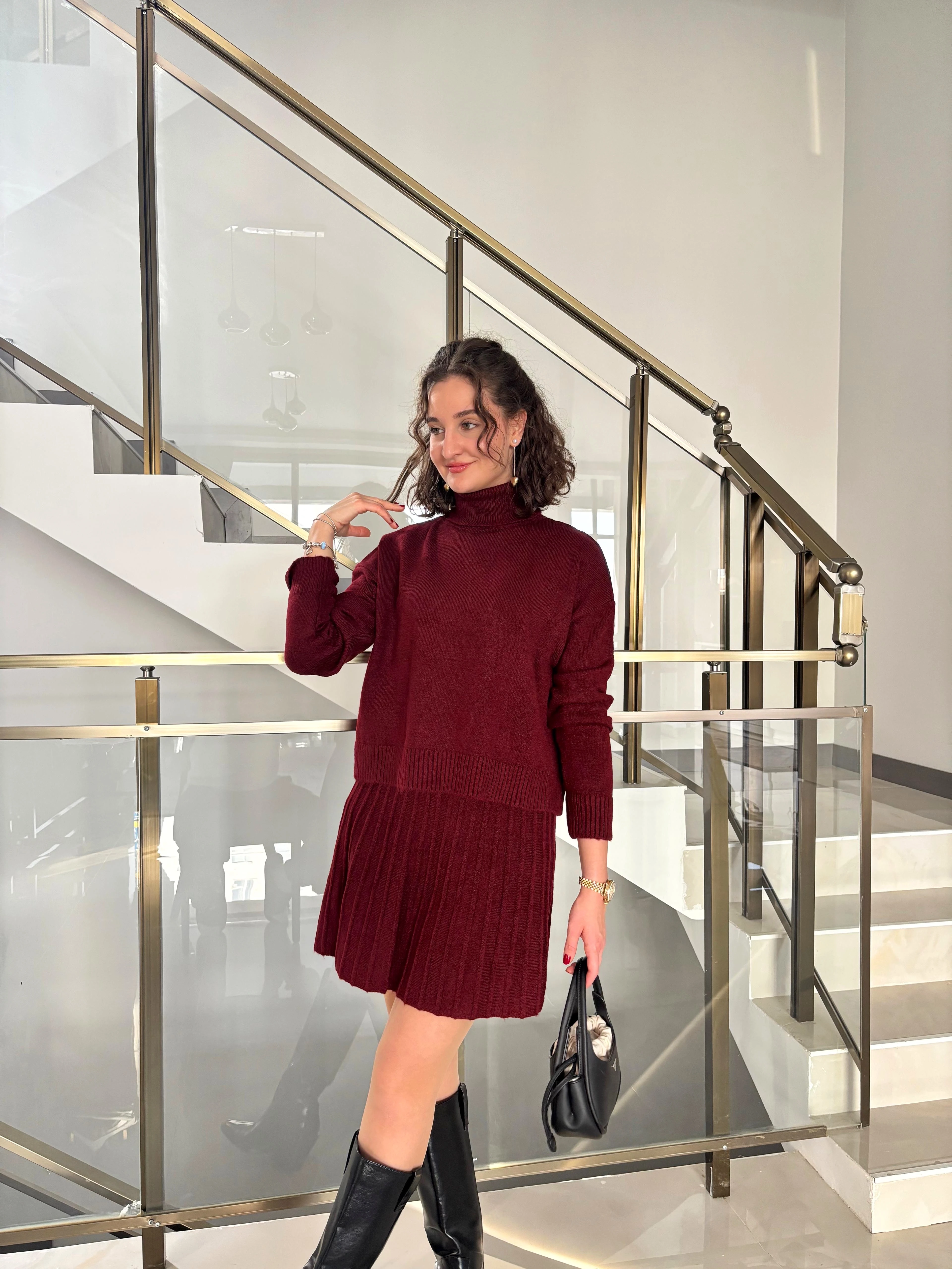 Boğazlı Kazak Etekli Triko Takım