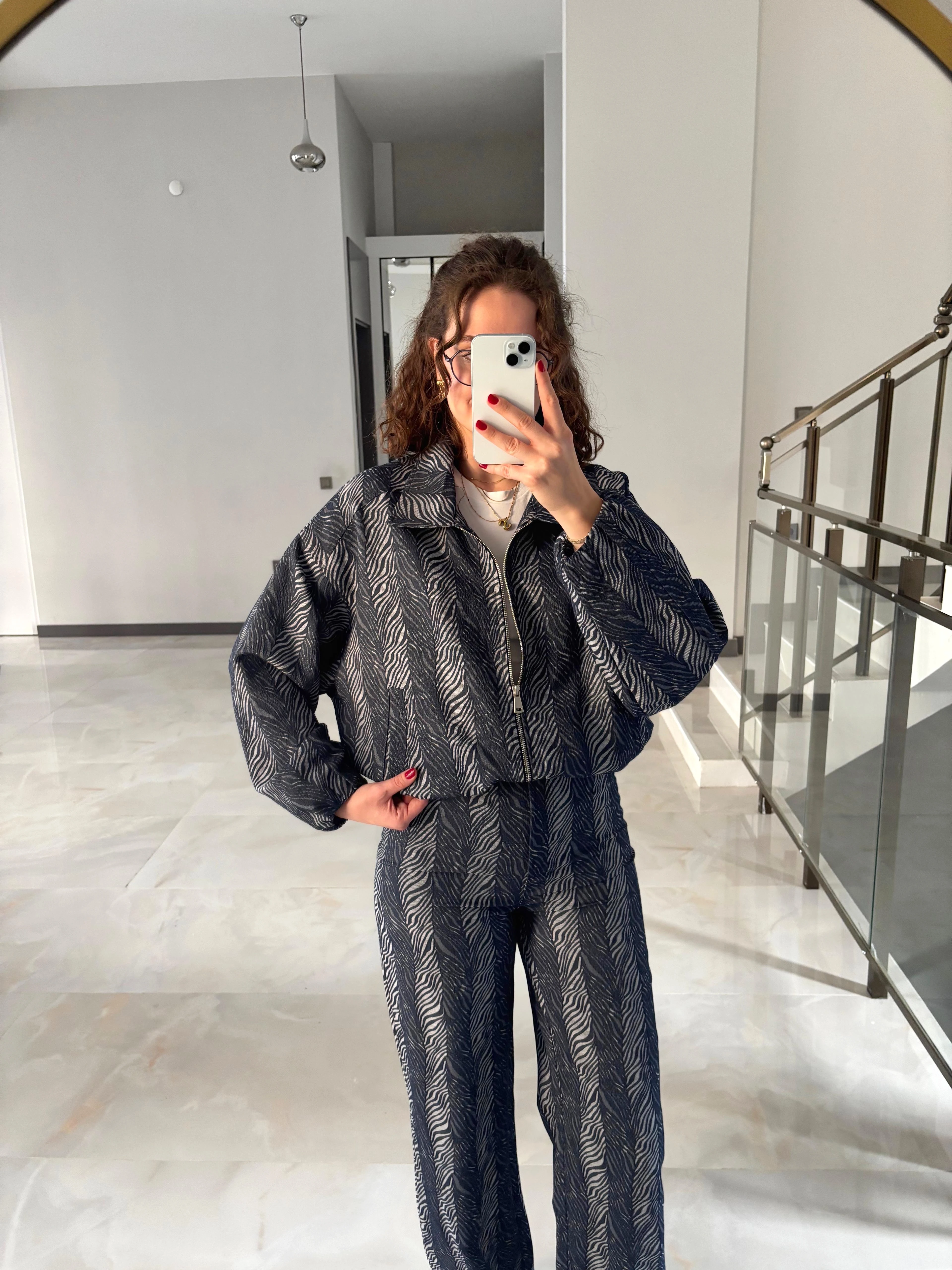 Mavi Desenli Bomber Tasarım Takım