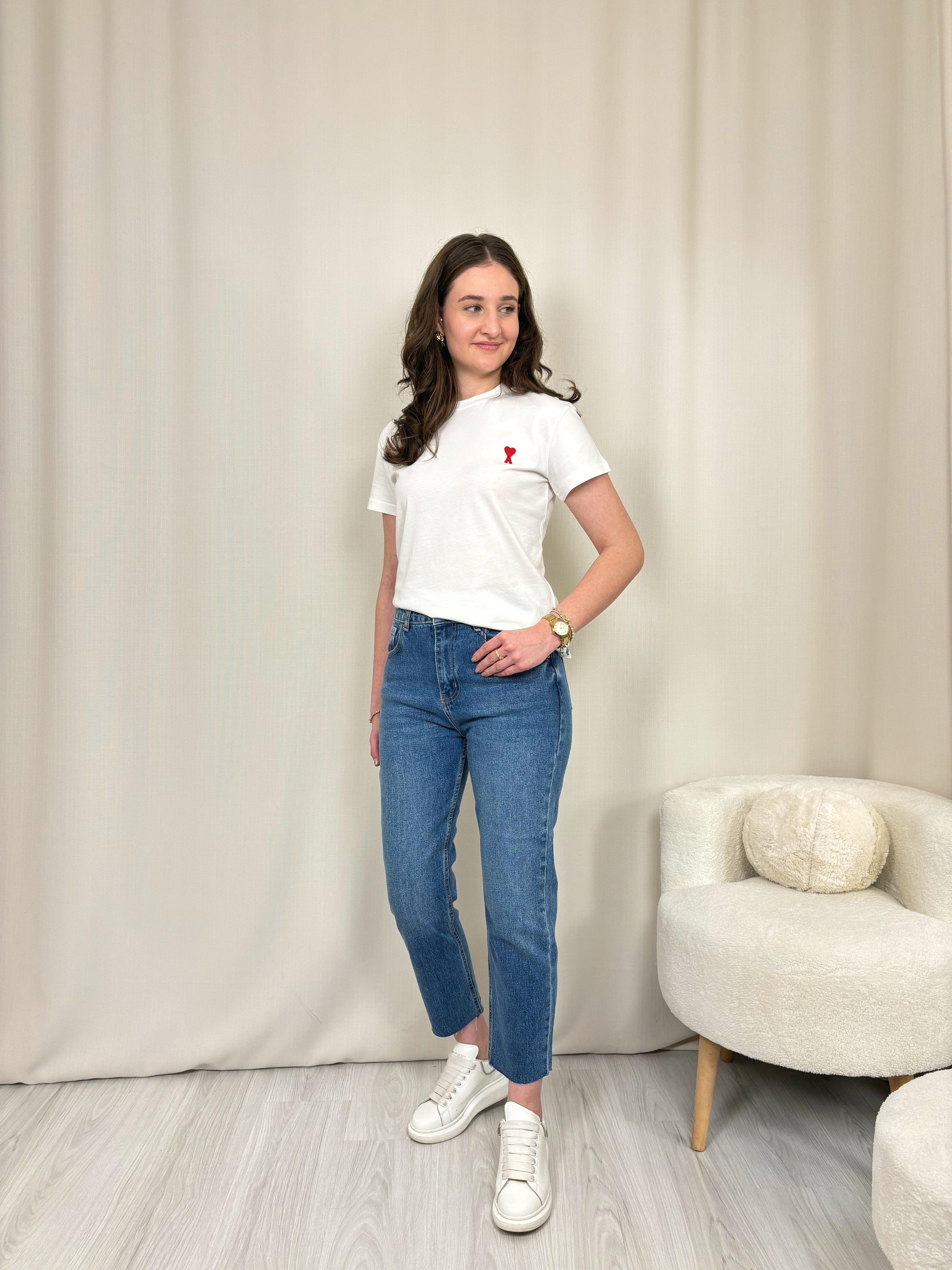 Orijinal Marka Kalp Nakışlı Tshirt