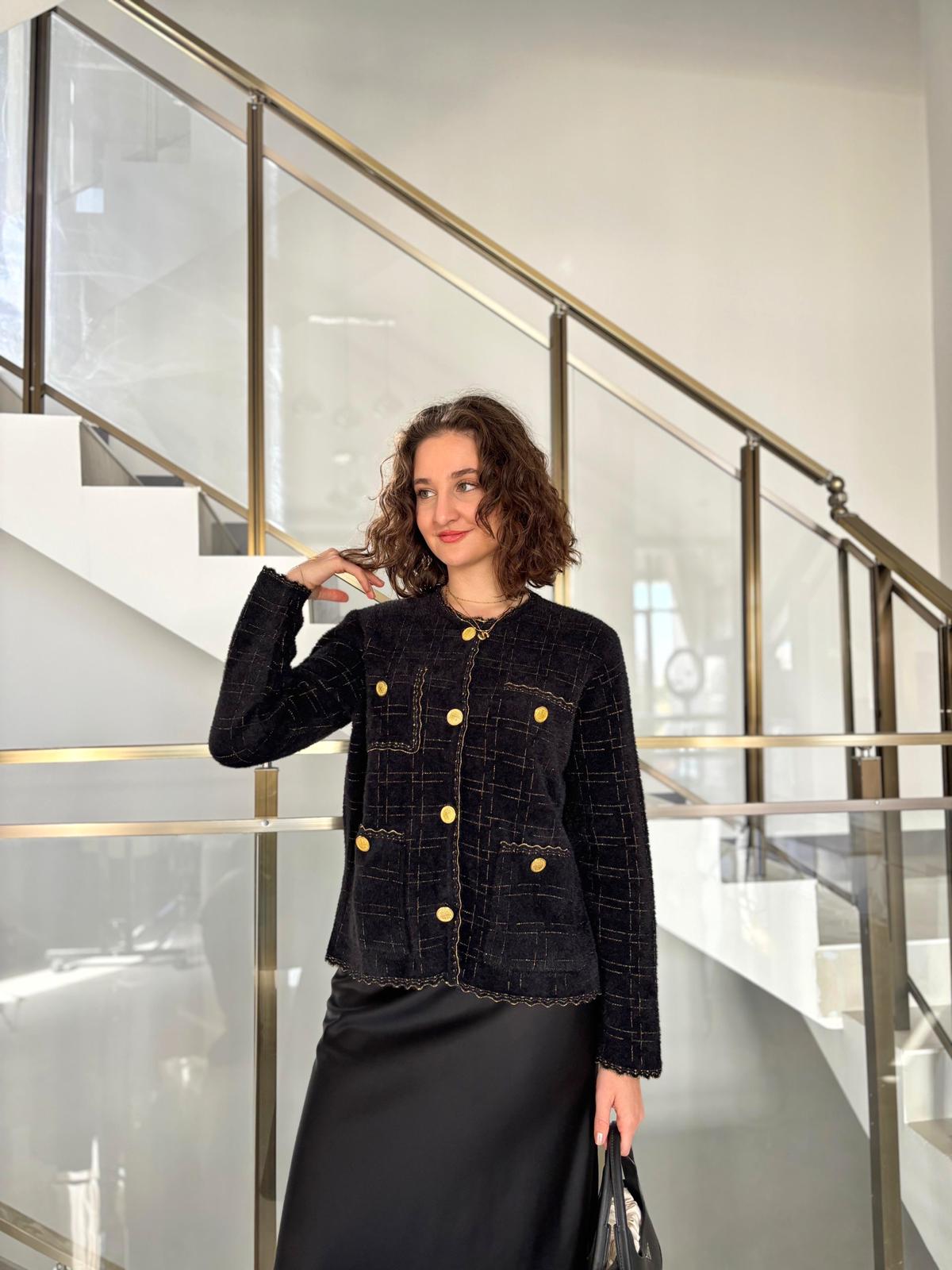 Siyah Gold Düğmeli Premium Triko Hırka