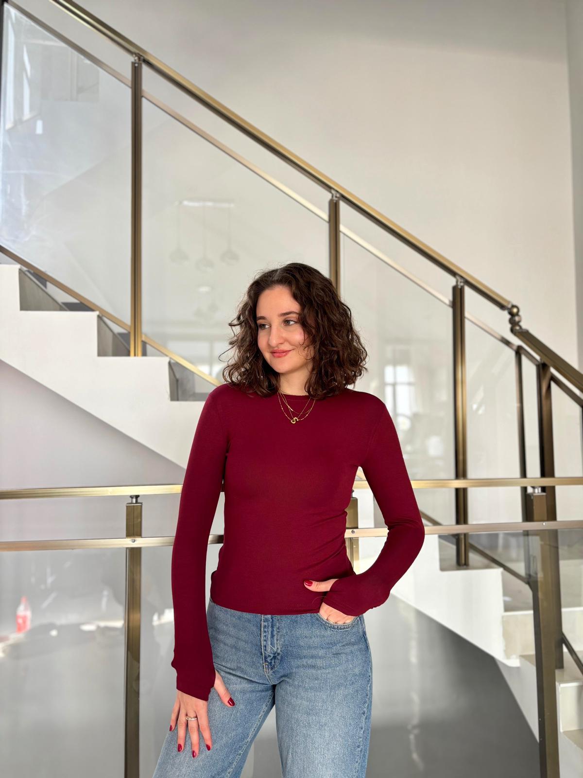 Orijinal Marka  Parmak Geçirmeli Soft Touch Bluz