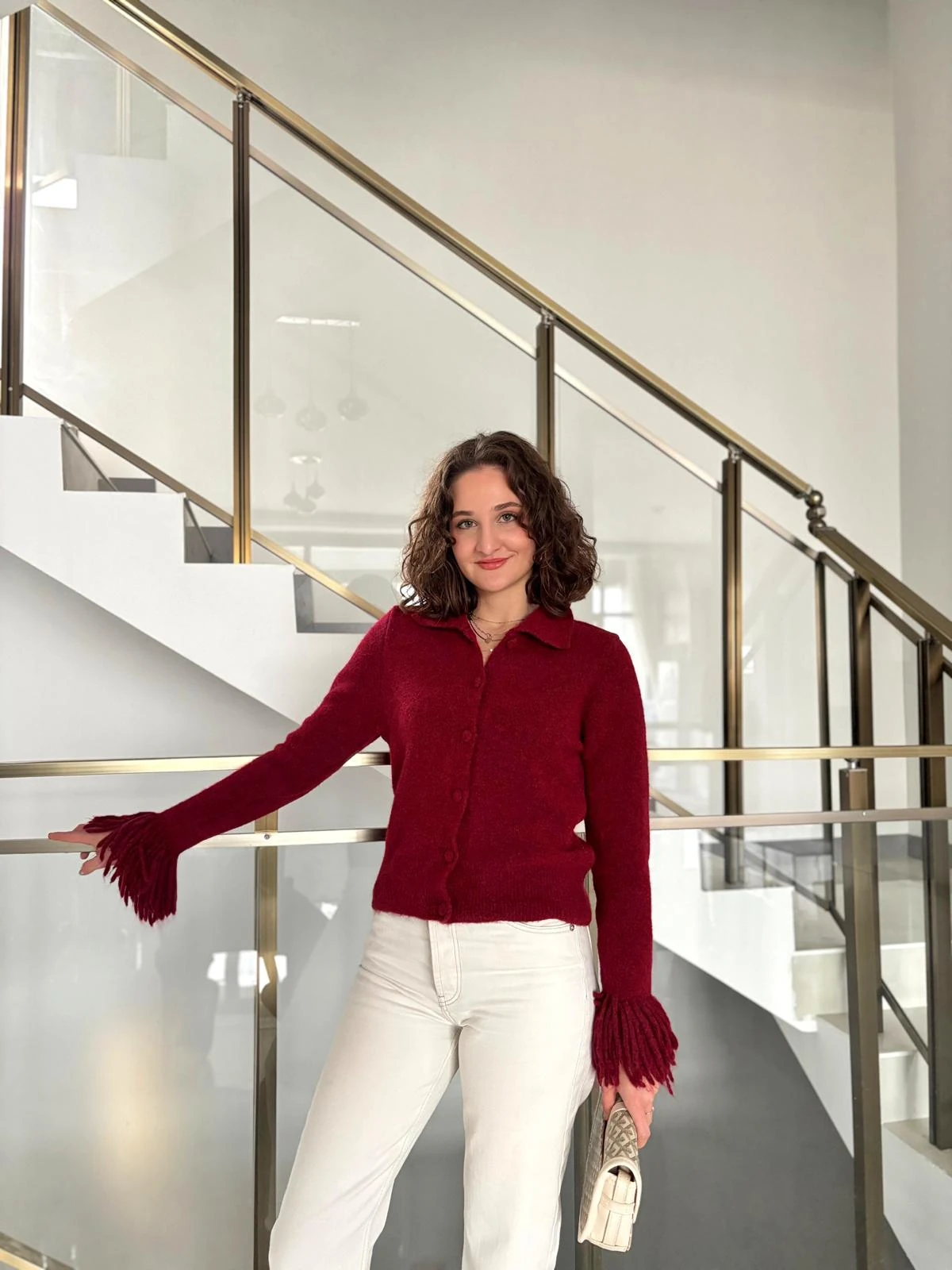 Kol Uçları Püskül Detaylı Yumoş Hırka