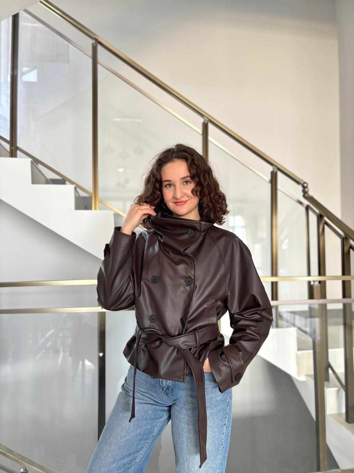 Dik Yaka Kuşaklı Premium Deri Ceket