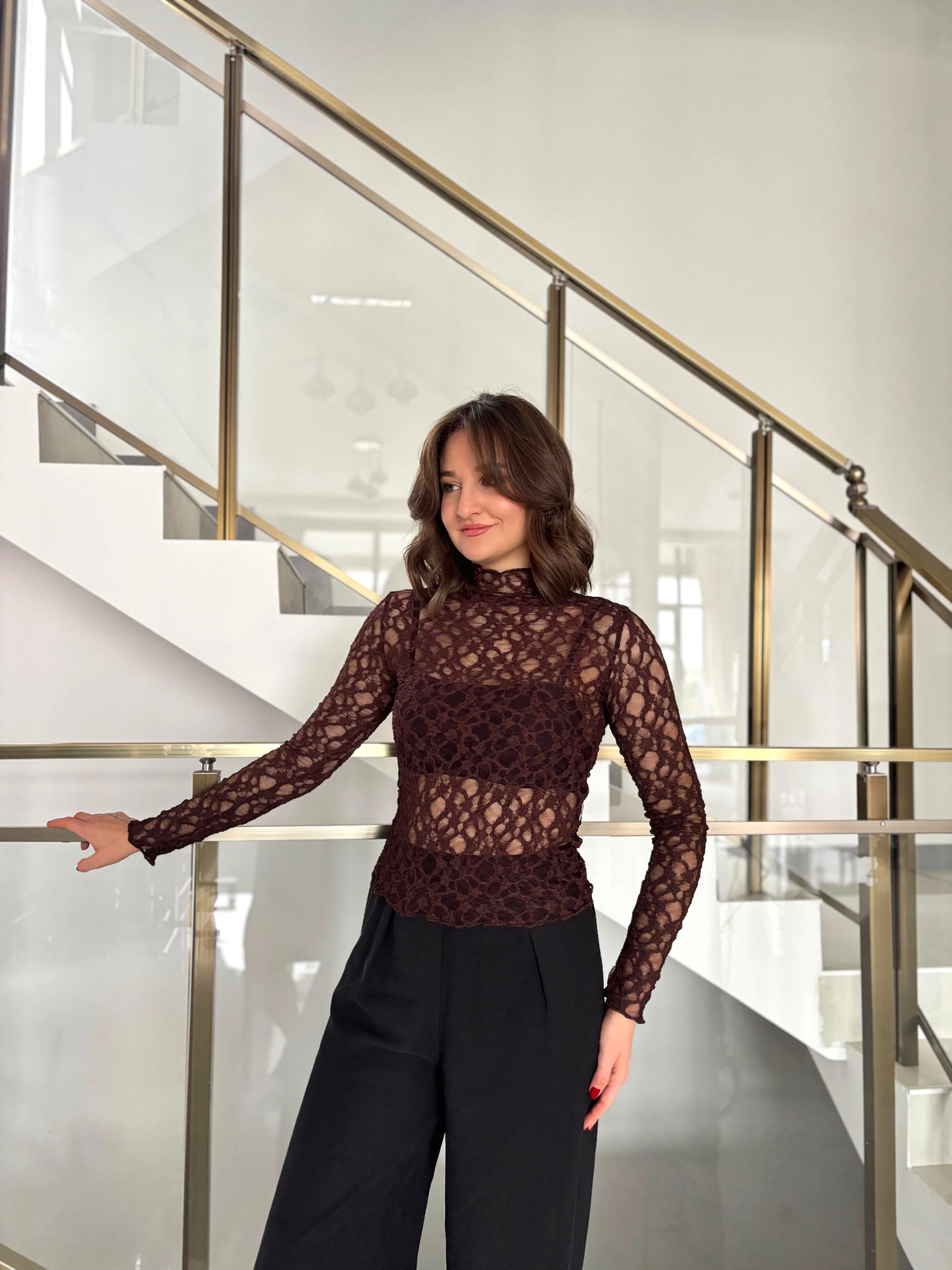 Balıkçı Yaka Dantel Bluz 