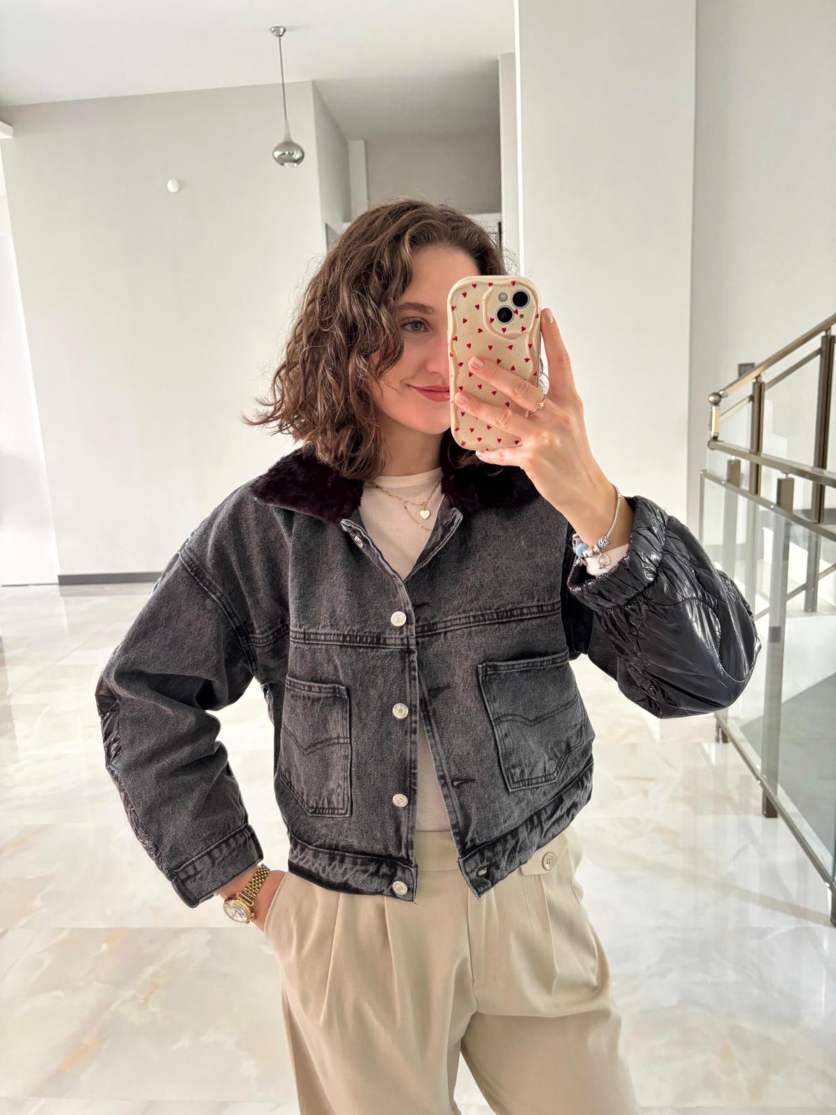 Yakası Kürk Sırtı Kapitone Detaylı Kot Ceket - SİYAH