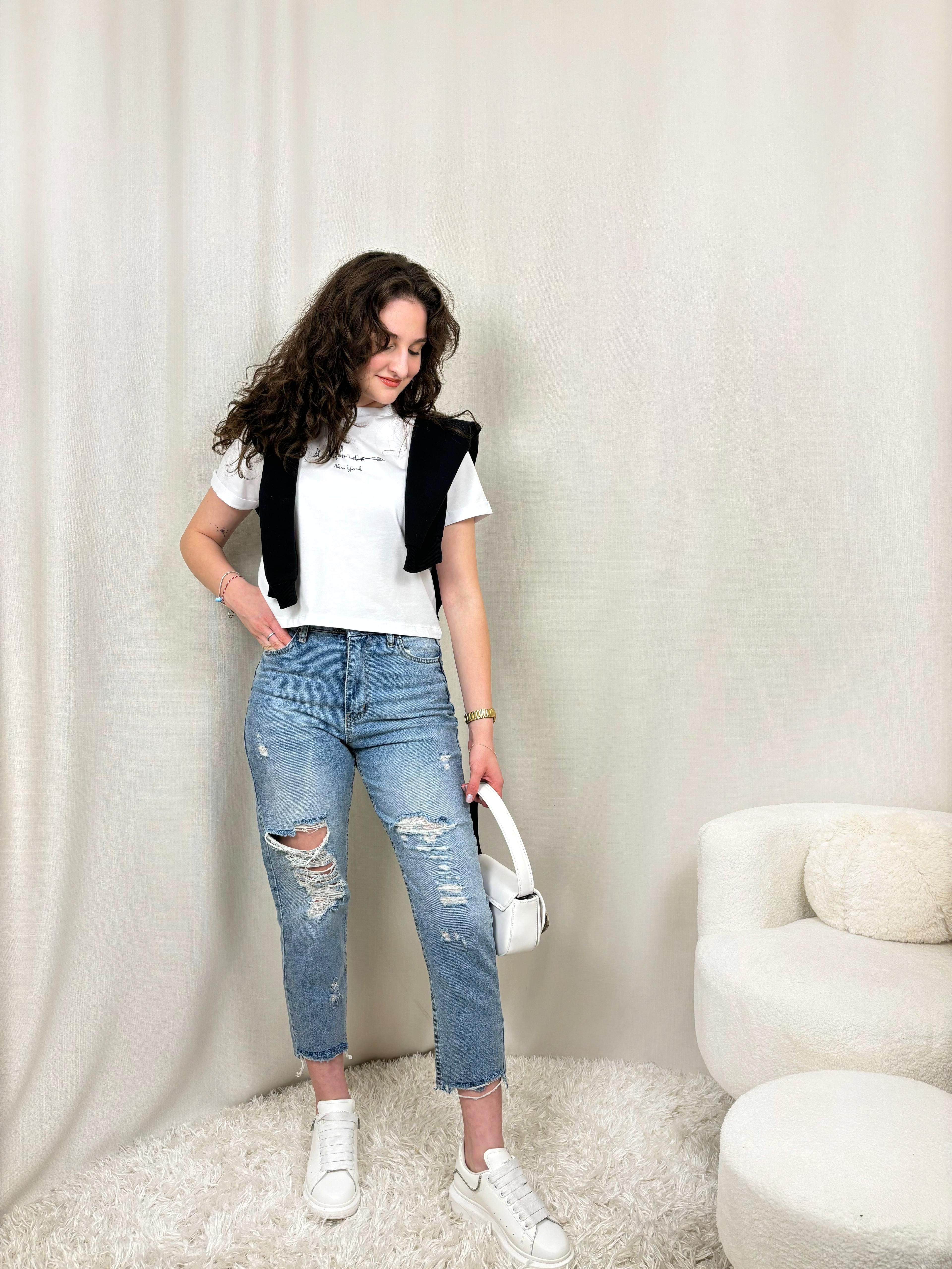 Mavi Yırtıklı Mom Jean