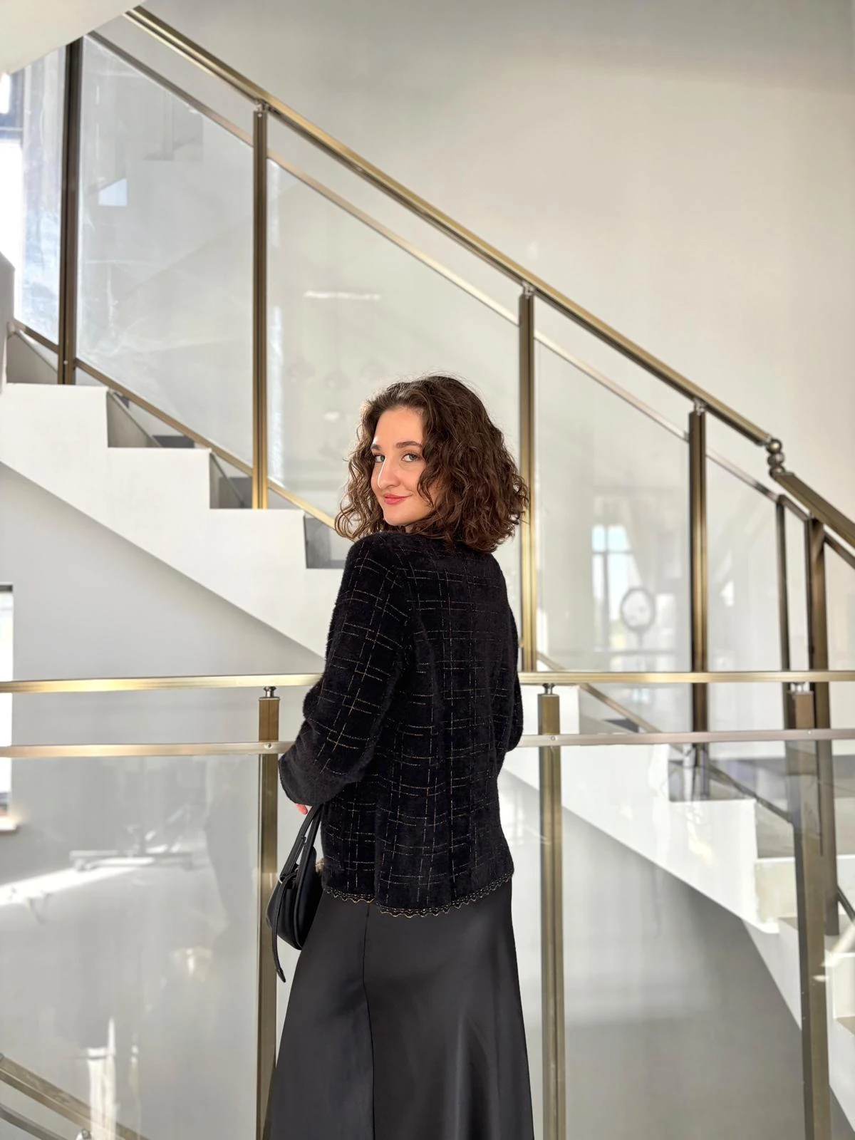 Siyah Gold Düğmeli Premium Triko Hırka