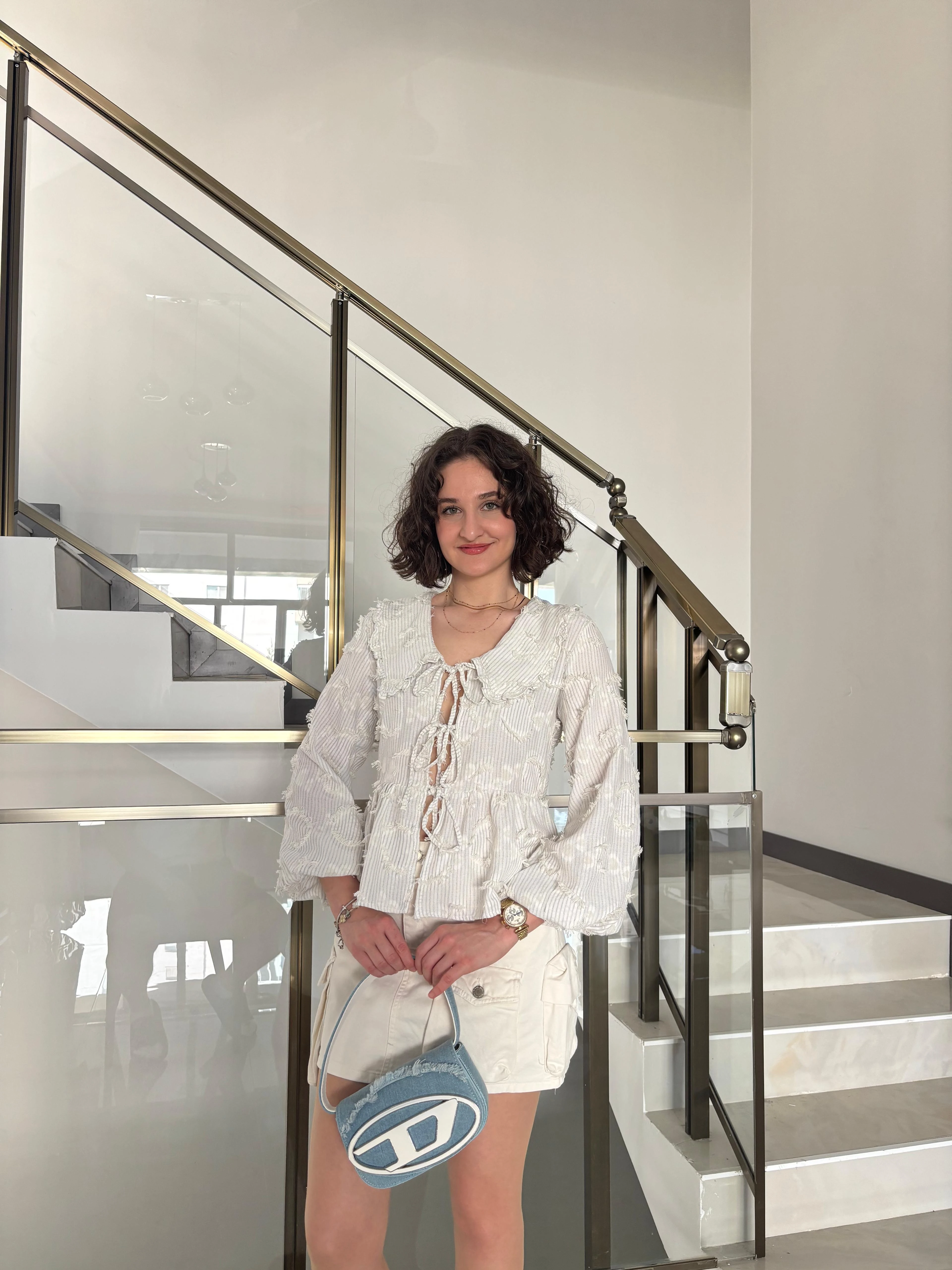 Püskül Detay Bebe Yaka Gömlek