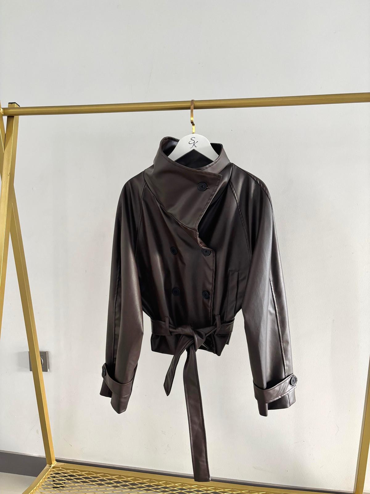 Dik Yaka Kuşaklı Premium Deri Ceket