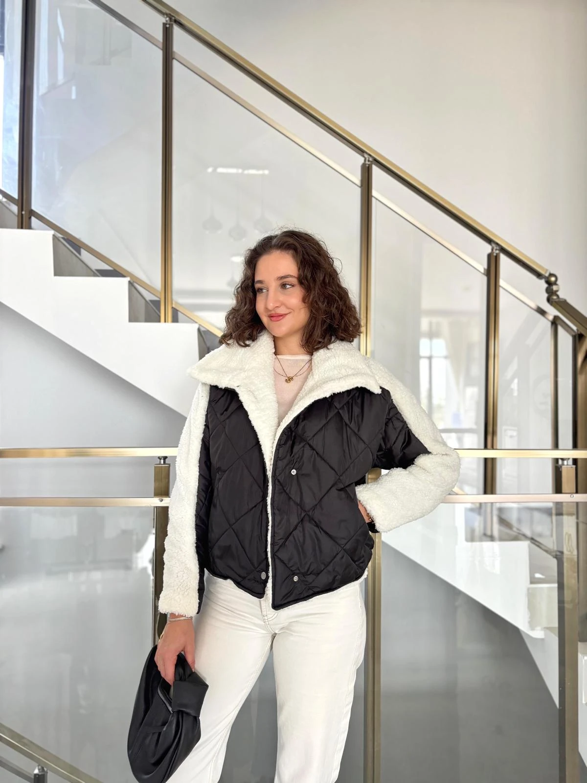 Yaka Ve Kol Kürk Detaylı Ceket