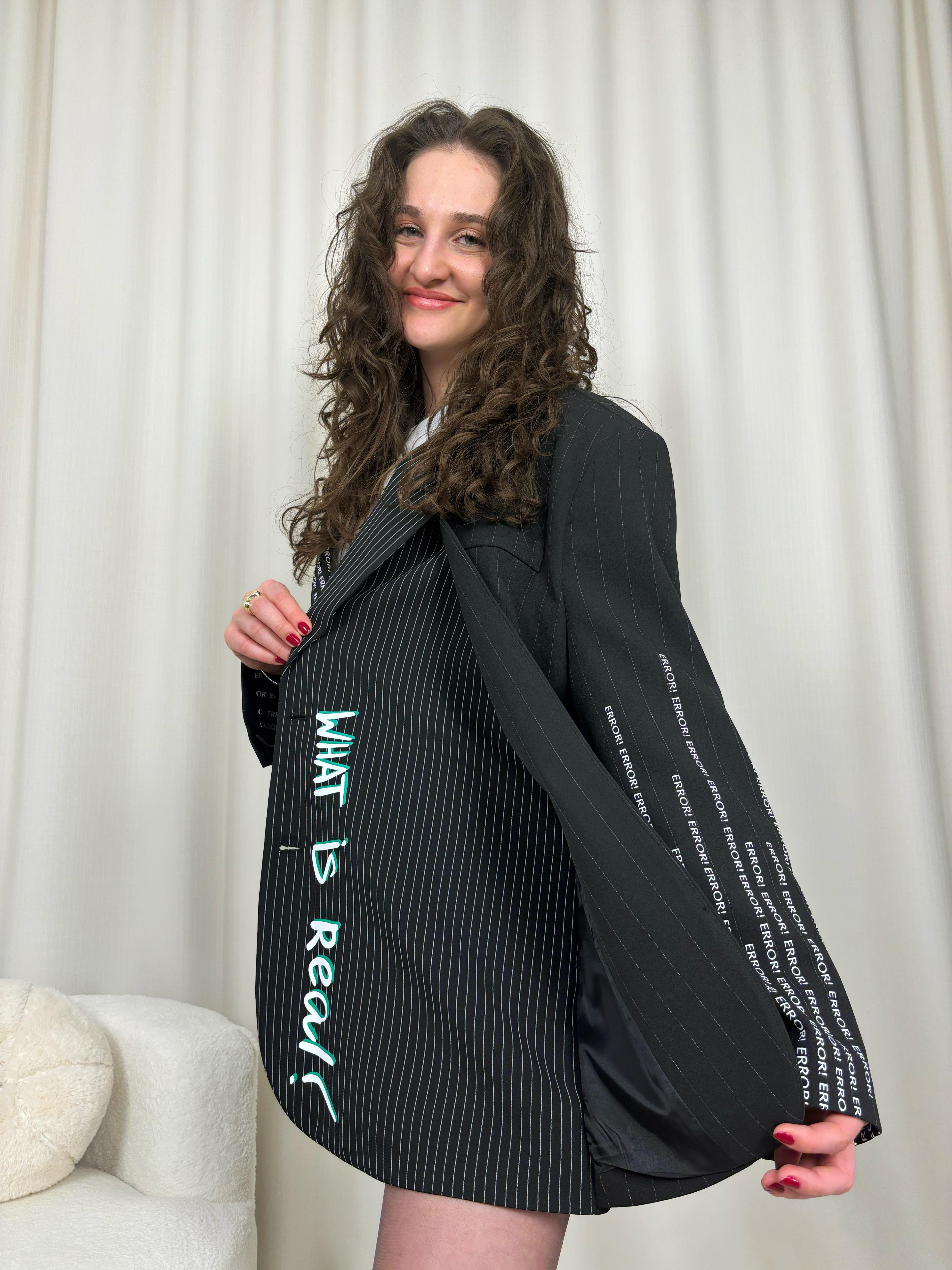 Çizgili Yazı Baskılı Oversize Tasarım Blazer Ceket
