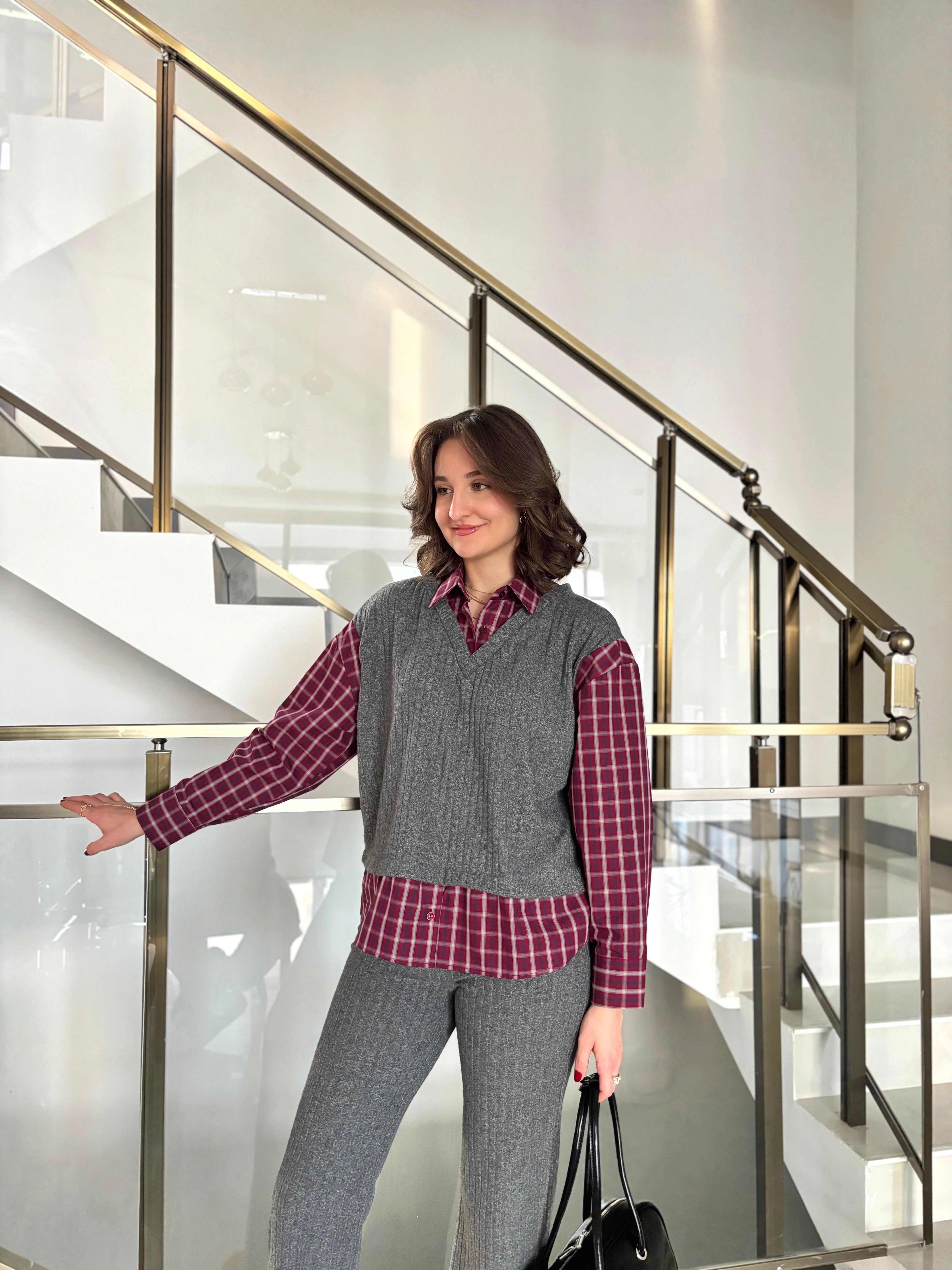 Gömlek Detaylı Triko Pantolon Takım