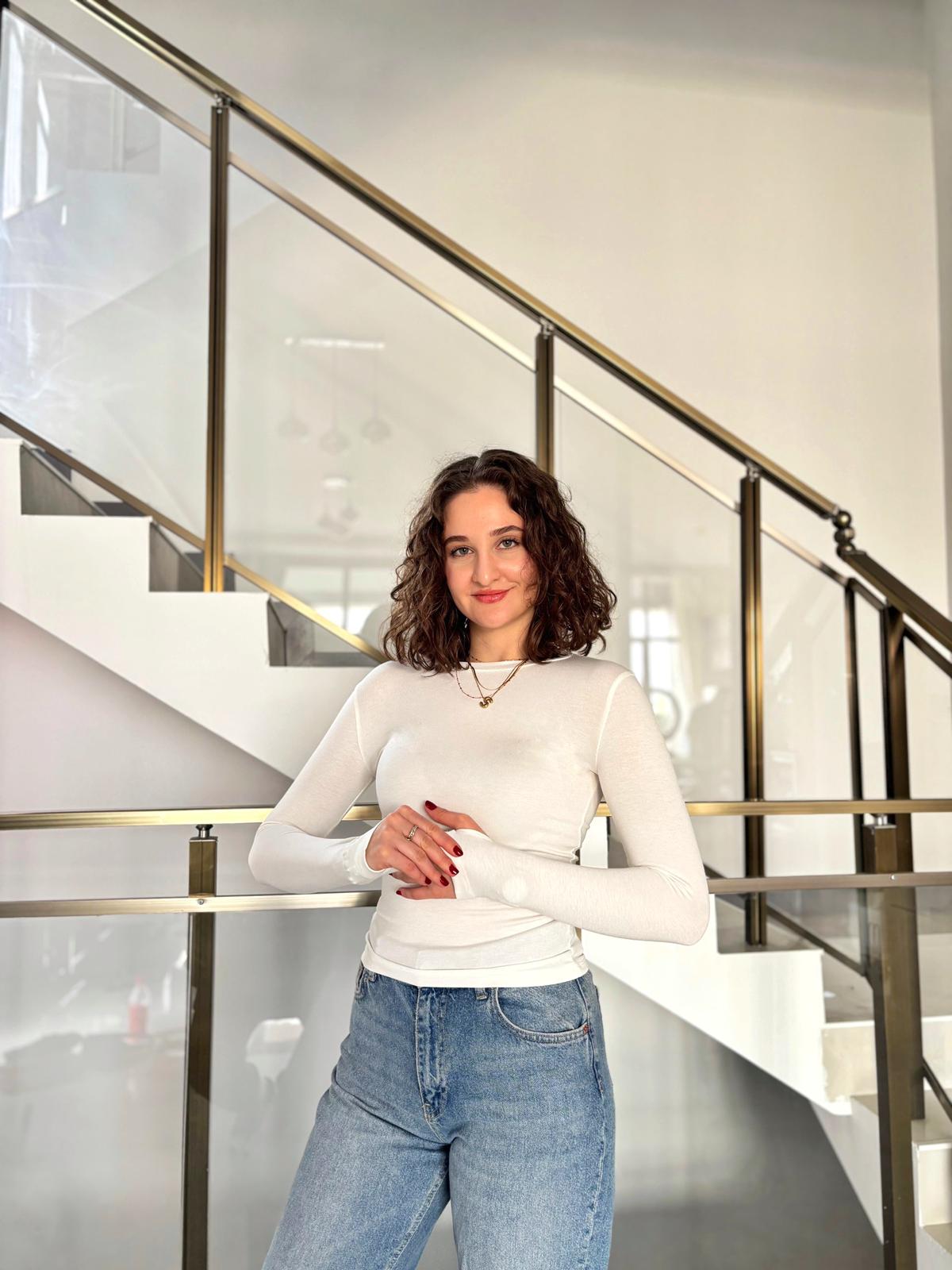 Orijinal Marka  Parmak Geçirmeli Soft Touch Bluz - Beyaz