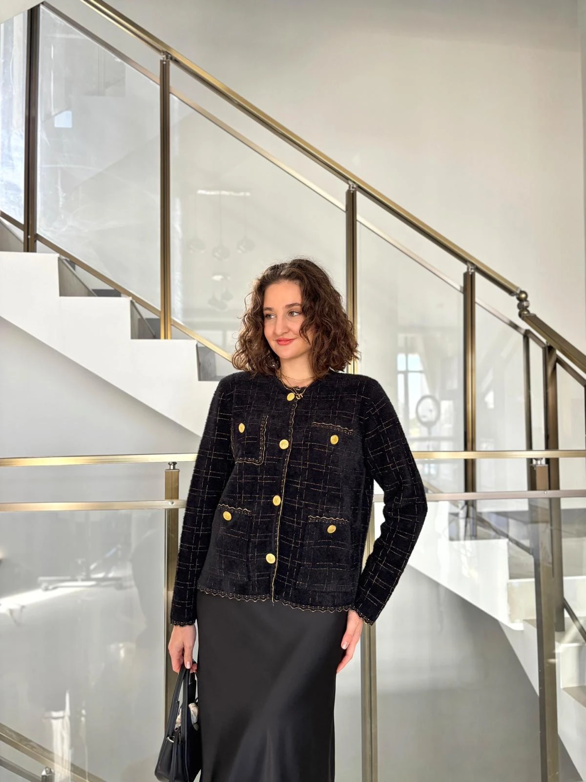 Siyah Gold Düğmeli Premium Triko Hırka