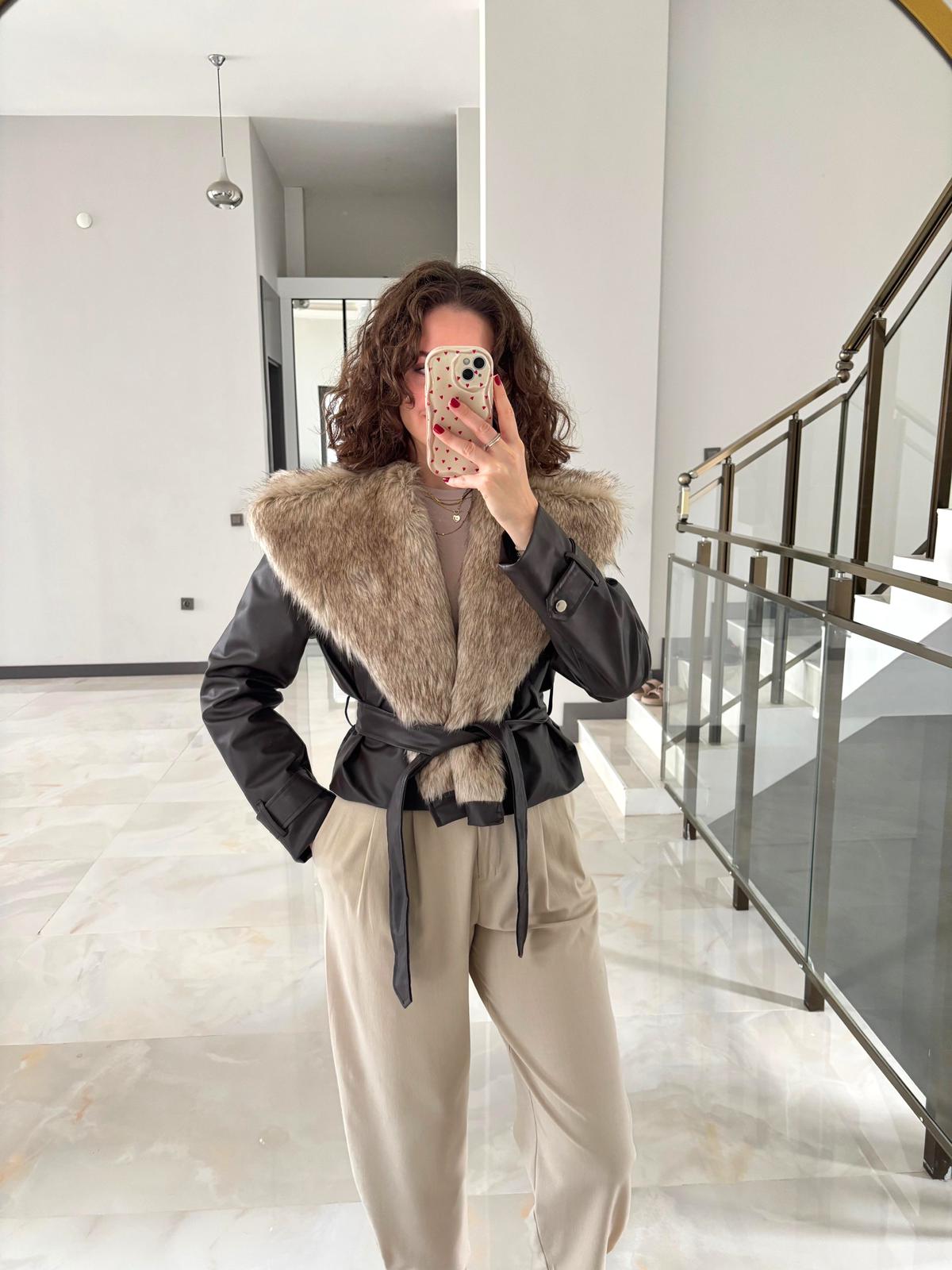 Premium Yakası Kürklü Kahve Deri Ceket