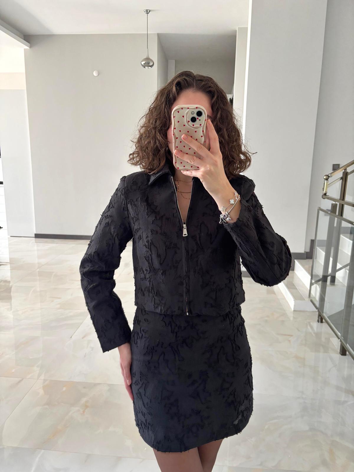 Jakarlı Mini Etek Ceket Takım