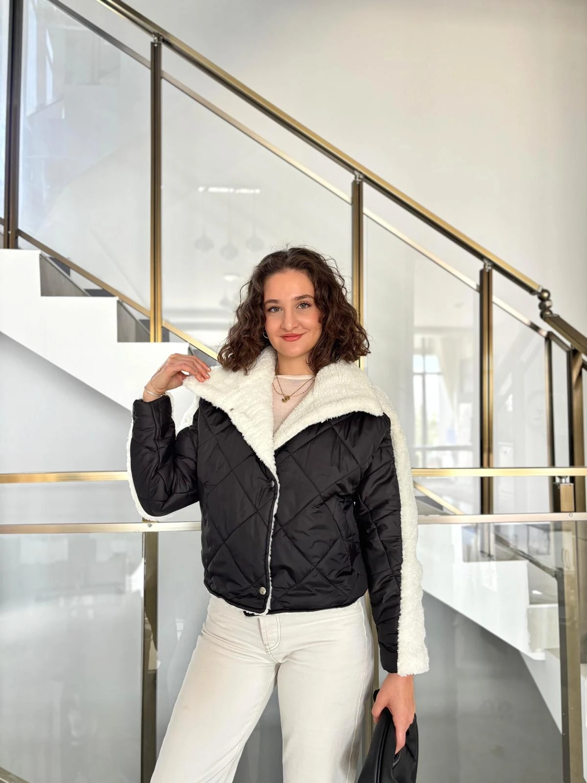 Yaka Ve Kol Kürk Detaylı Ceket