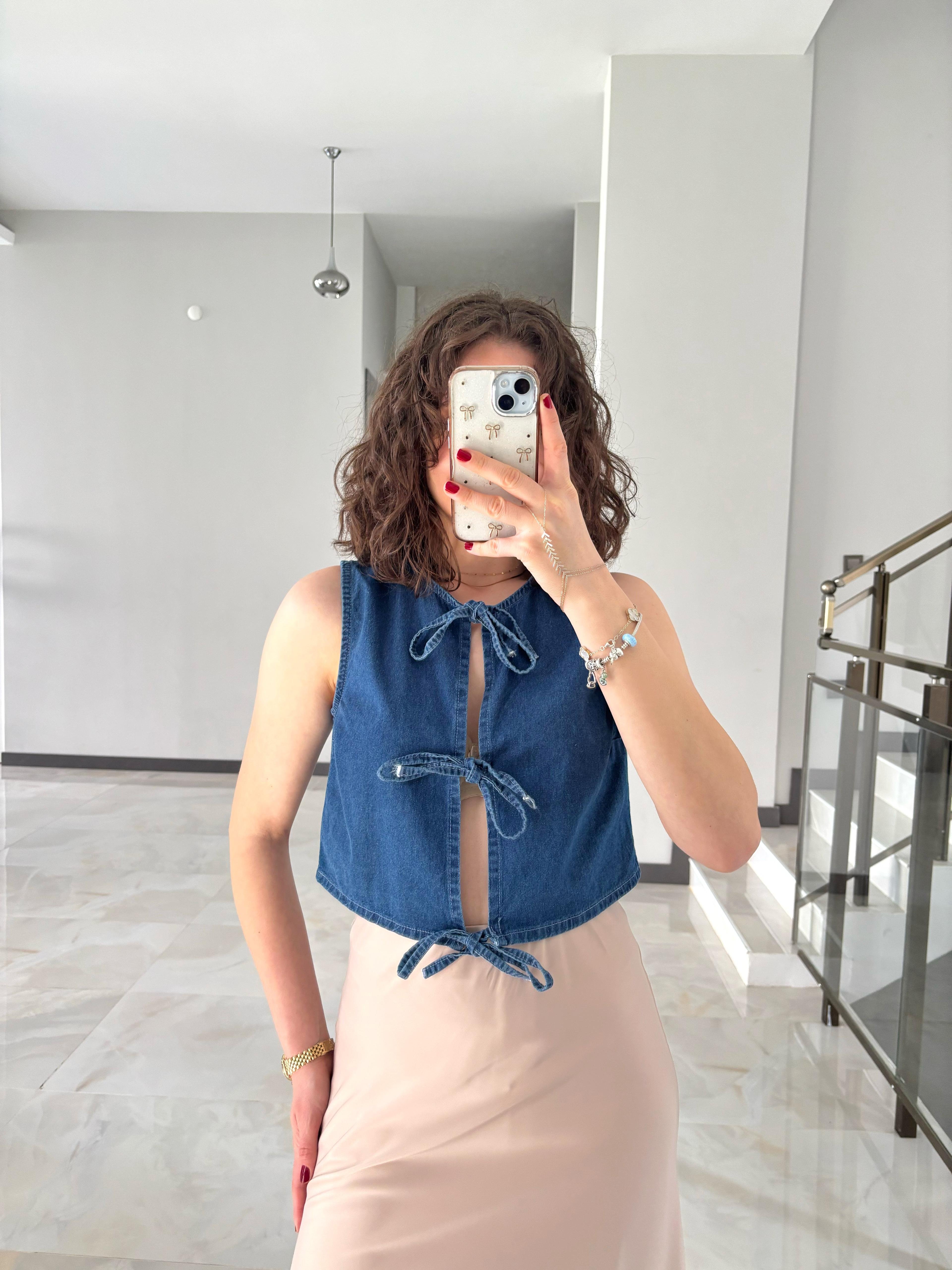 Önü Bağlama Detaylı Denim Yelek
