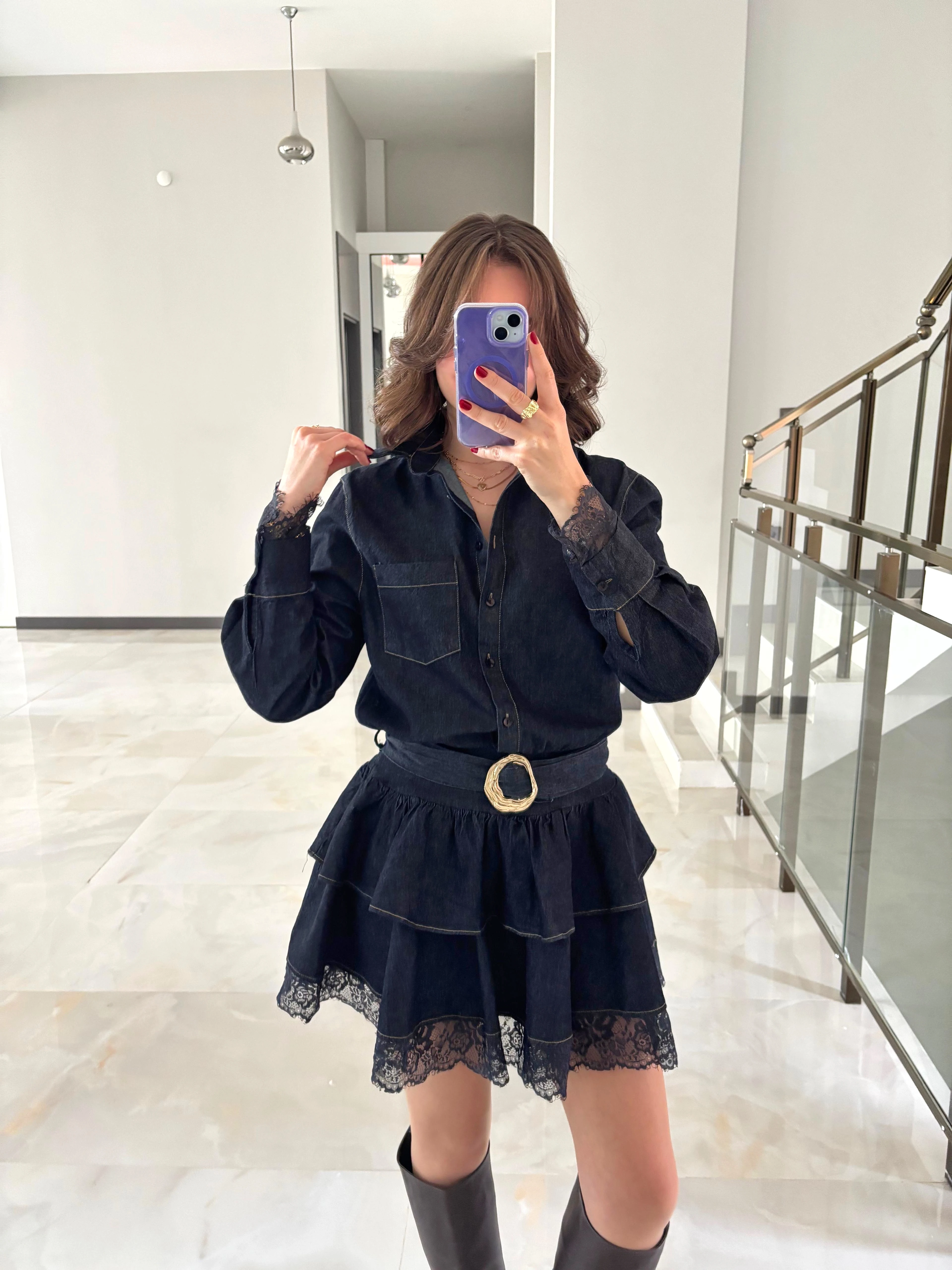 Etek Ucu Ve Kolları Dantelli Beli Kemerli Denim Elbise