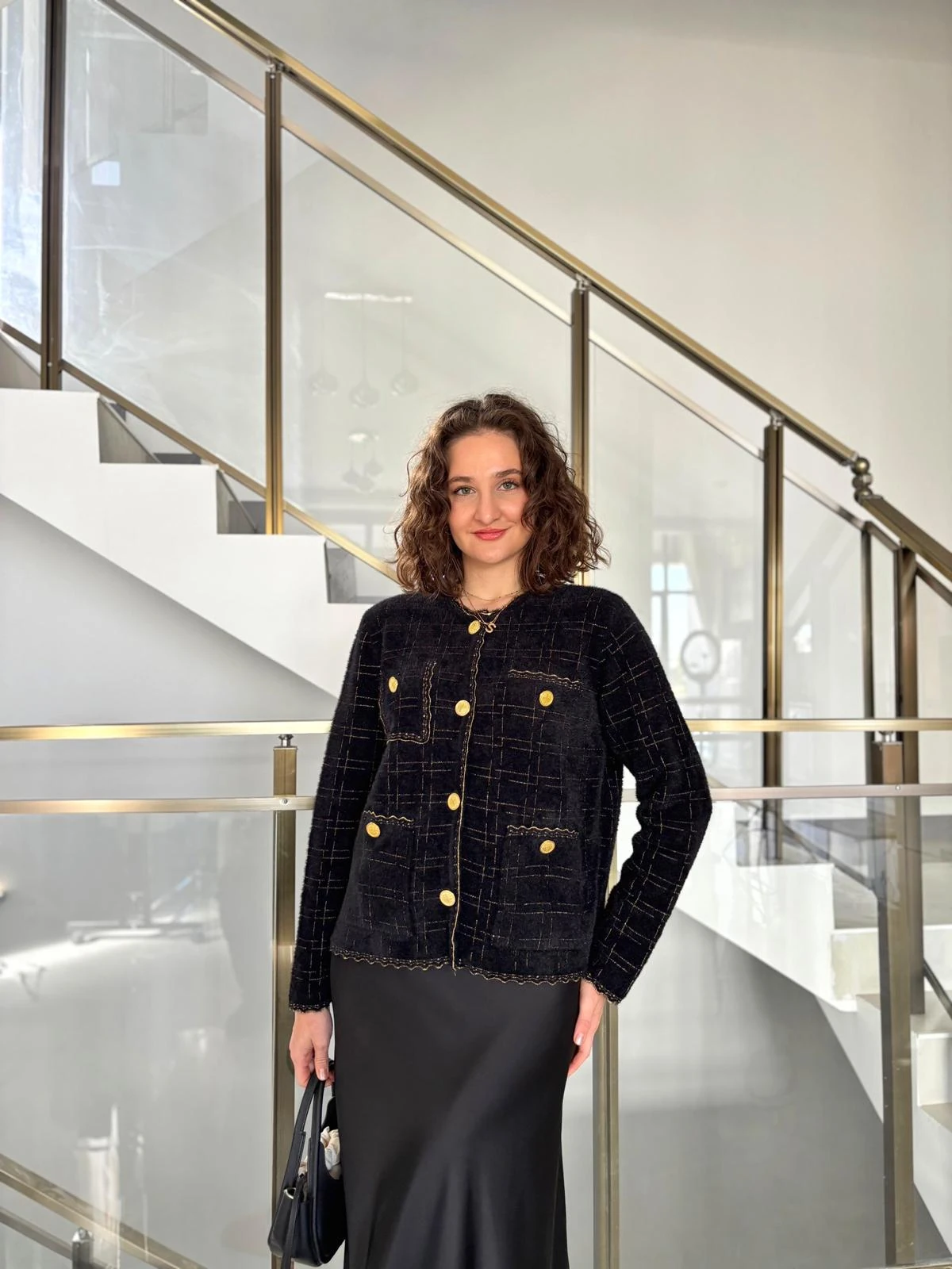 Siyah Gold Düğmeli Premium Triko Hırka