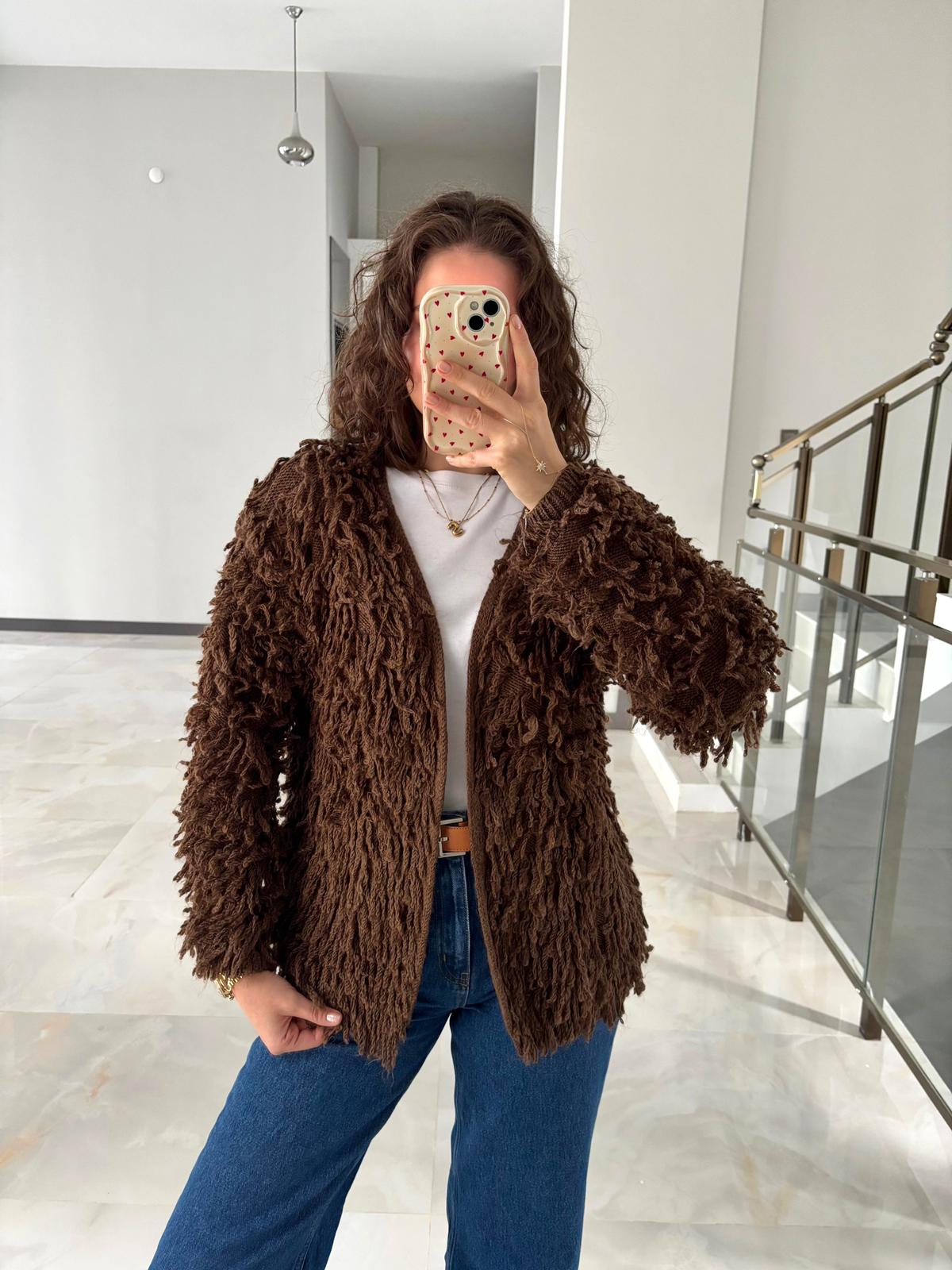 Püskül Detaylı Oversize Örme Hırka