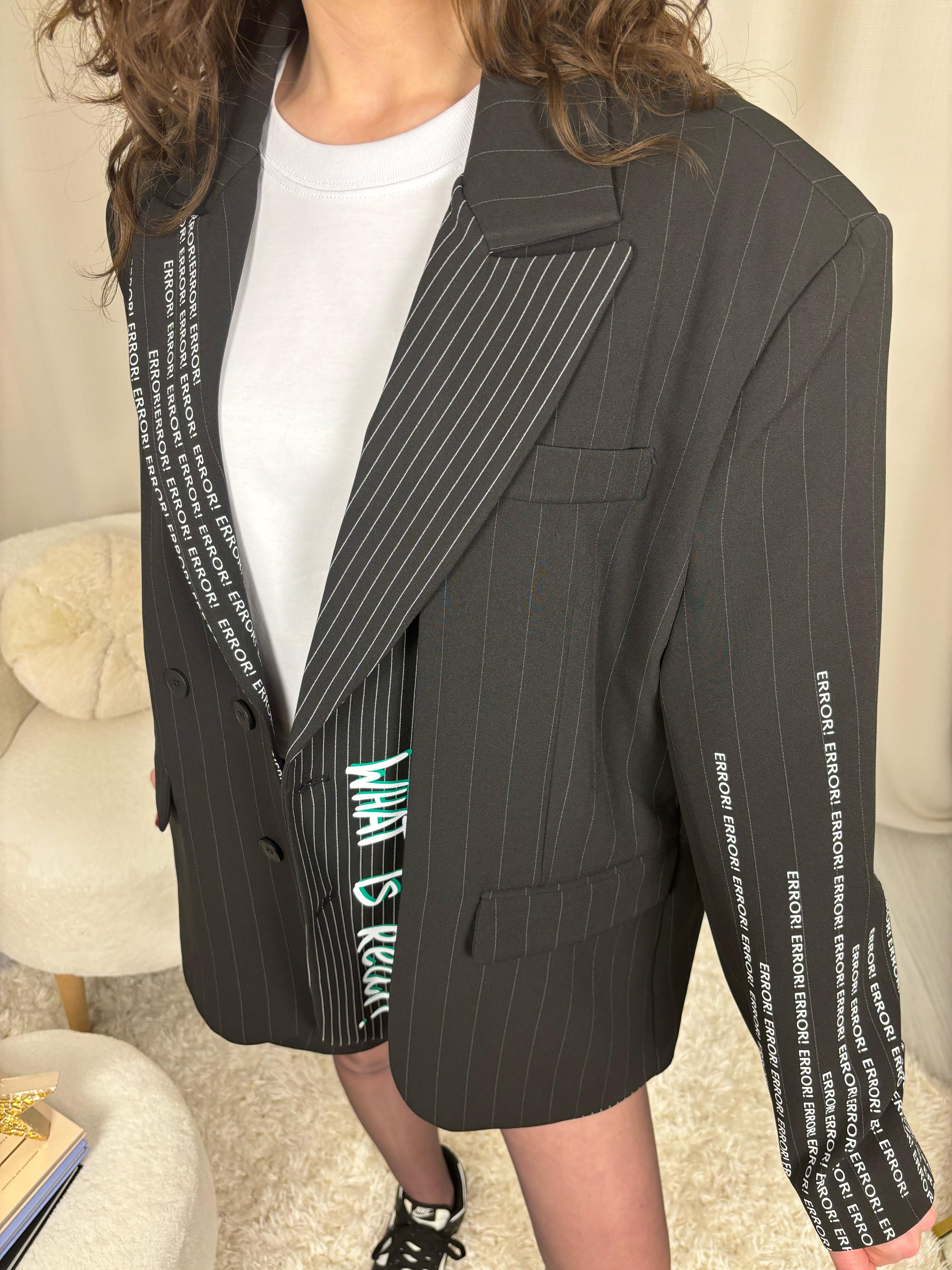Çizgili Yazı Baskılı Oversize Tasarım Blazer Ceket